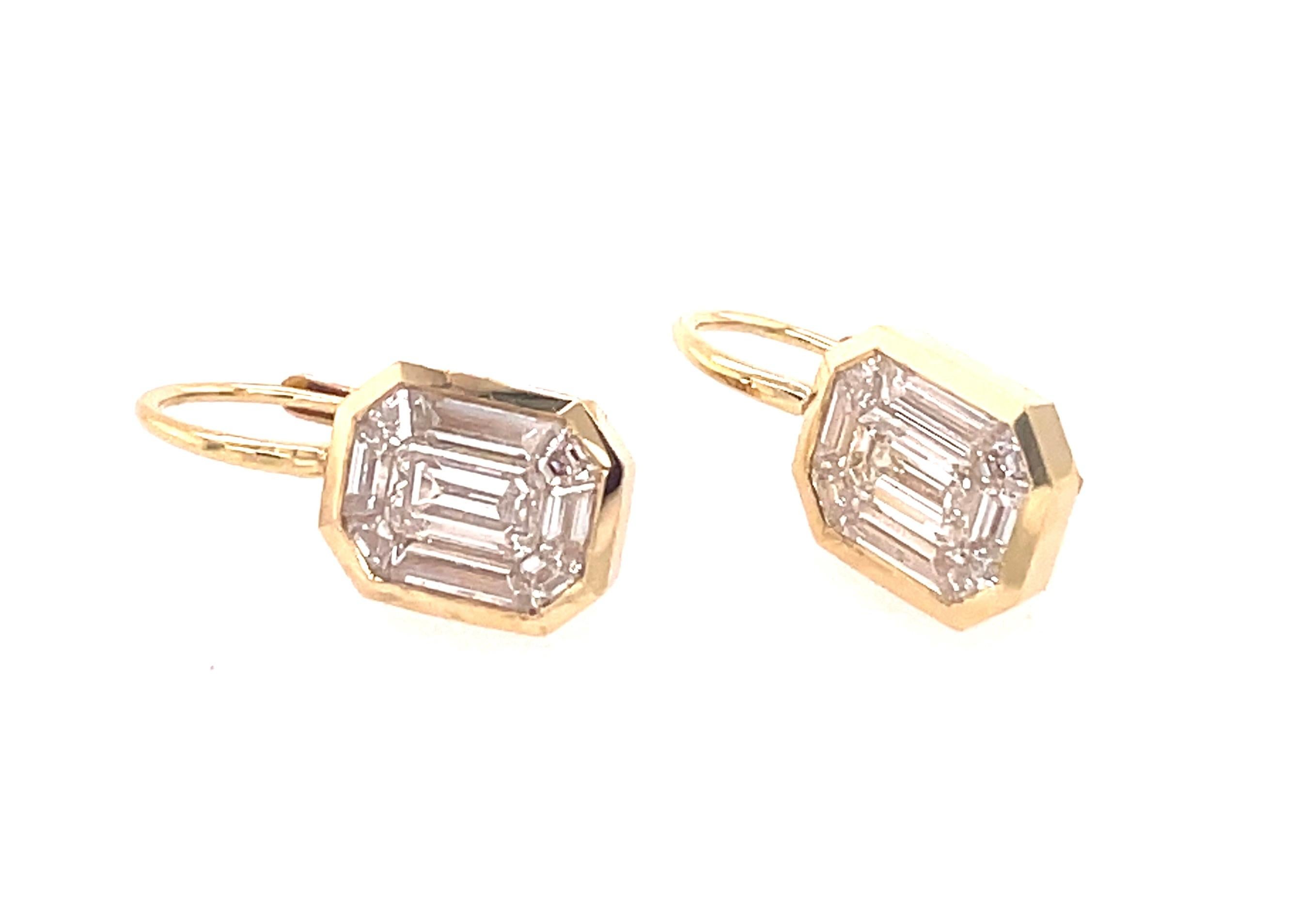 18kt yellow gold diamond earrings by Rahaminov Diamonds from their Kaleido collection.
18 diamonds total in these beautiful drop earrings. G-H VS clarity. 
Total Carat Weight of 1.85