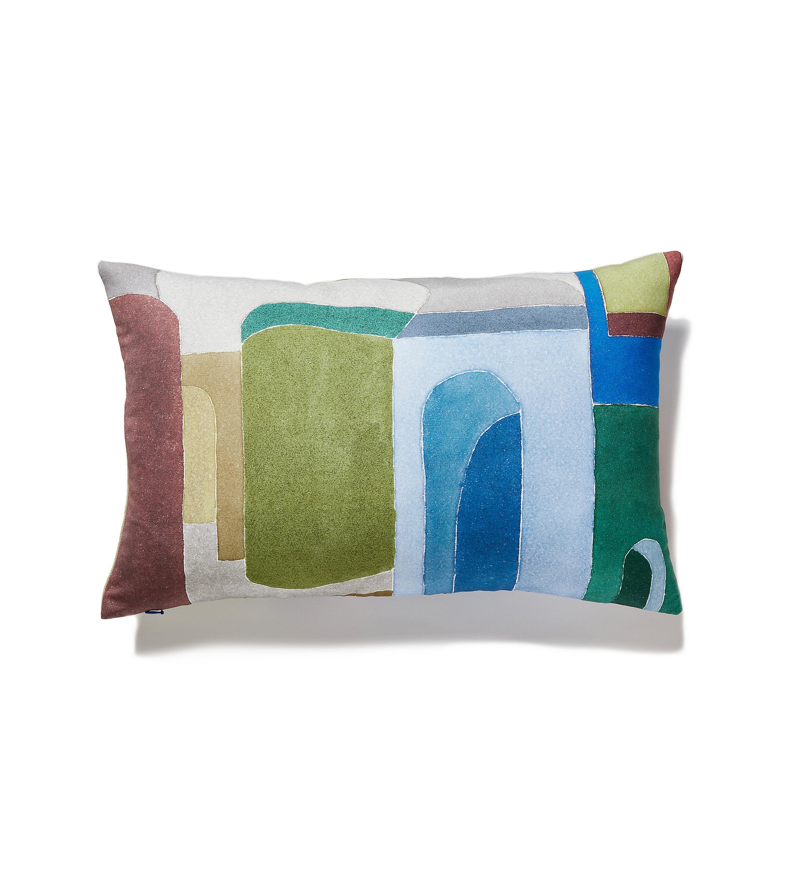 Amp up your space with our fresh mix of plush throw pillows, ready to ship in 3-5 days! While each one looks fabulous on its own, we ascribe to the ‘more is more’ philosophy when it comes to cushions. And with 1,800+ fabrics to shop for both for