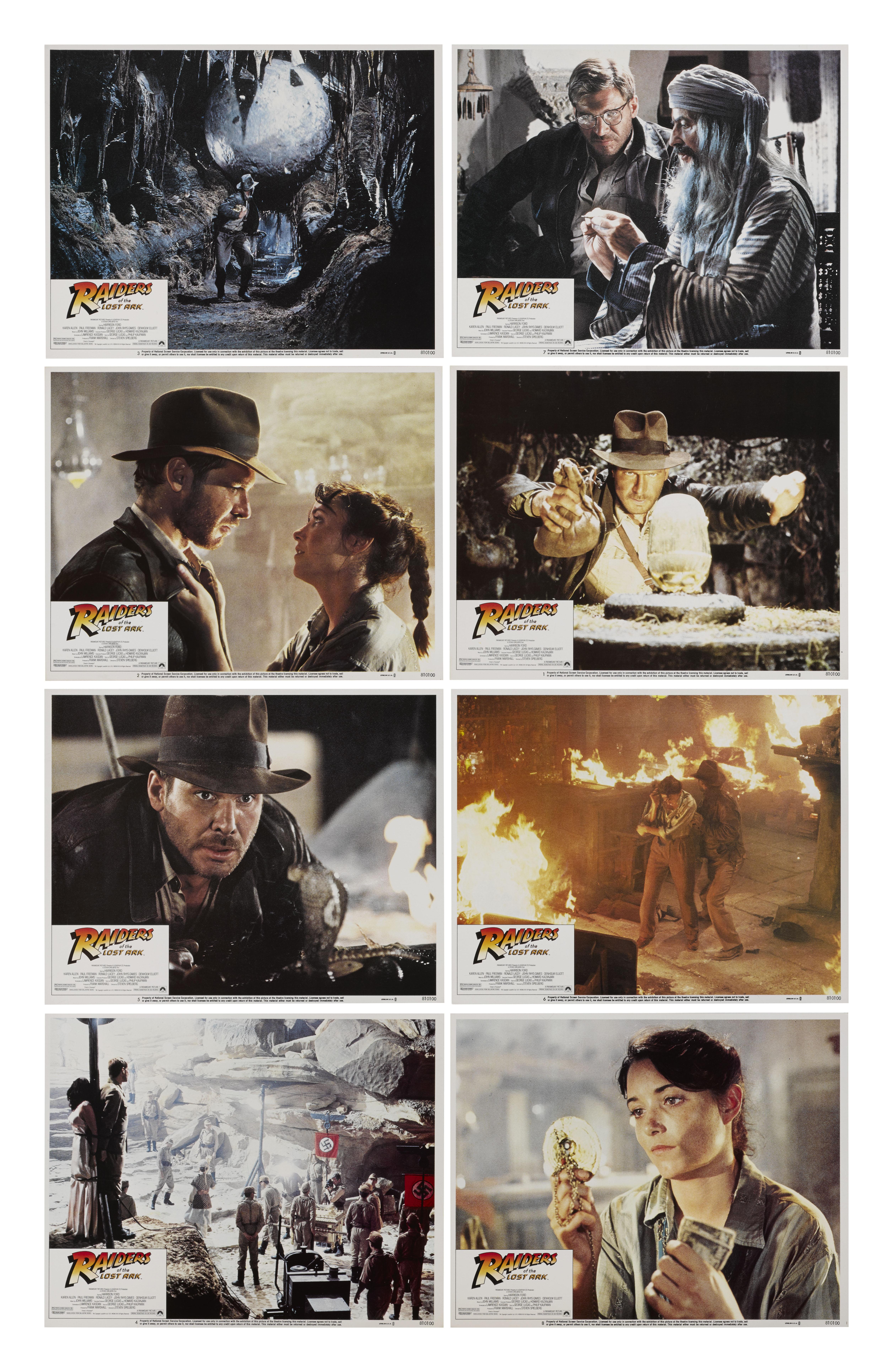 Originales amerikanisches, fast neuwertiges Set von 8 Lobbykarten für Steven Spielbergs Abenteuerfilm von 1981 mit Harrison Ford in der Hauptrolle. 
Diese Lobbykarten werden in einer sehr stabilen flachen Verpackung per Fed-Ex verschickt. 