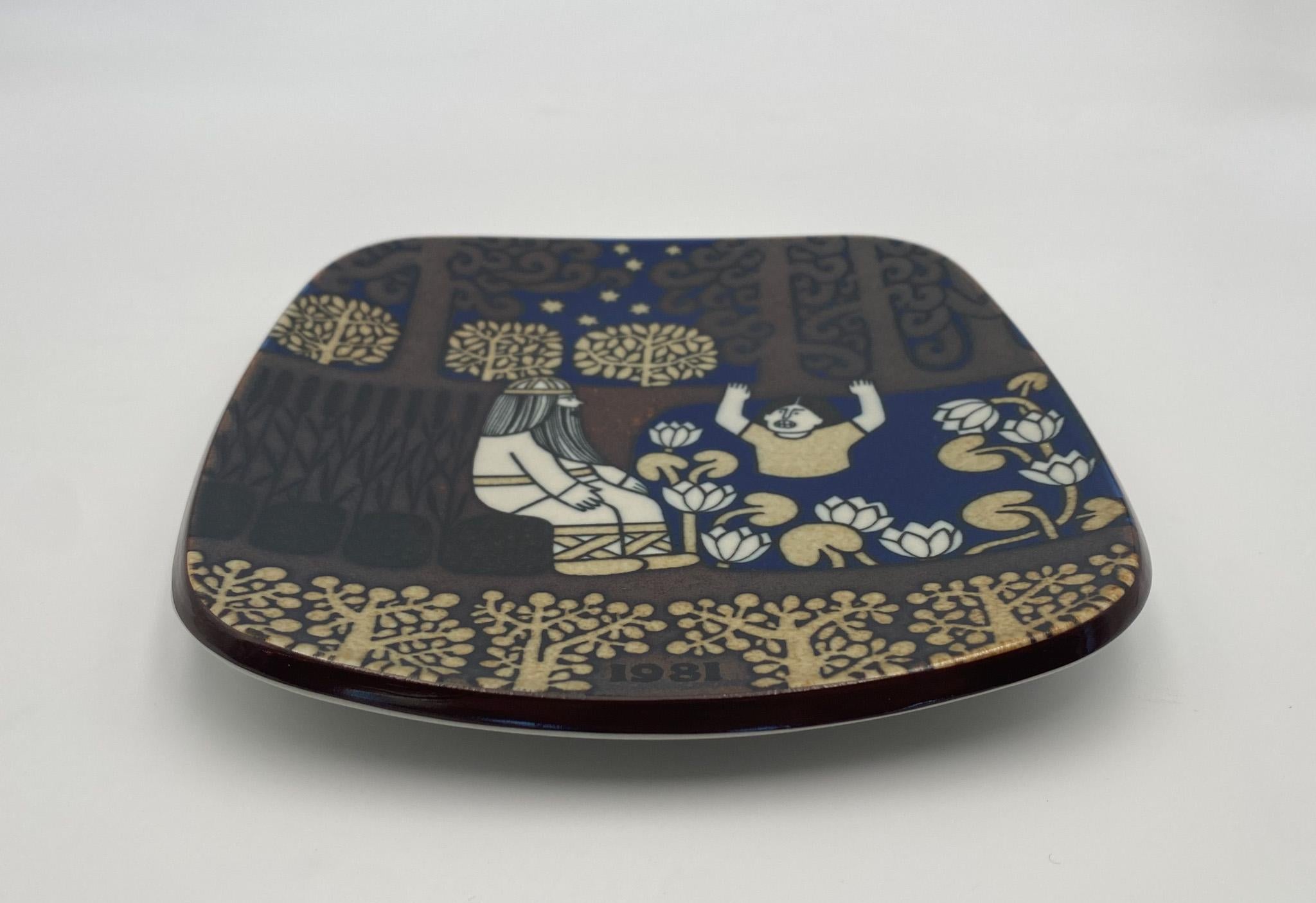 Plaque décorative de Raija Uosikkinen pour Arabia of Finland, 1981 en vente 2