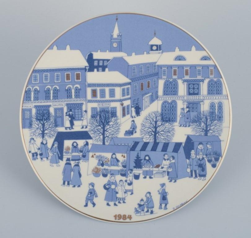 Porcelain Raija Uosikkinen for Arabia, Finland. Set of six porcelain Christmas plates.  For Sale