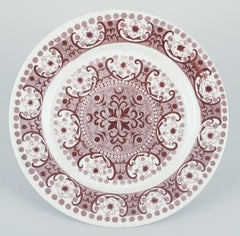 Raija Uosikkinen pour Arabia, Finlande Ensemble de douze assiettes en faïence "Ali".