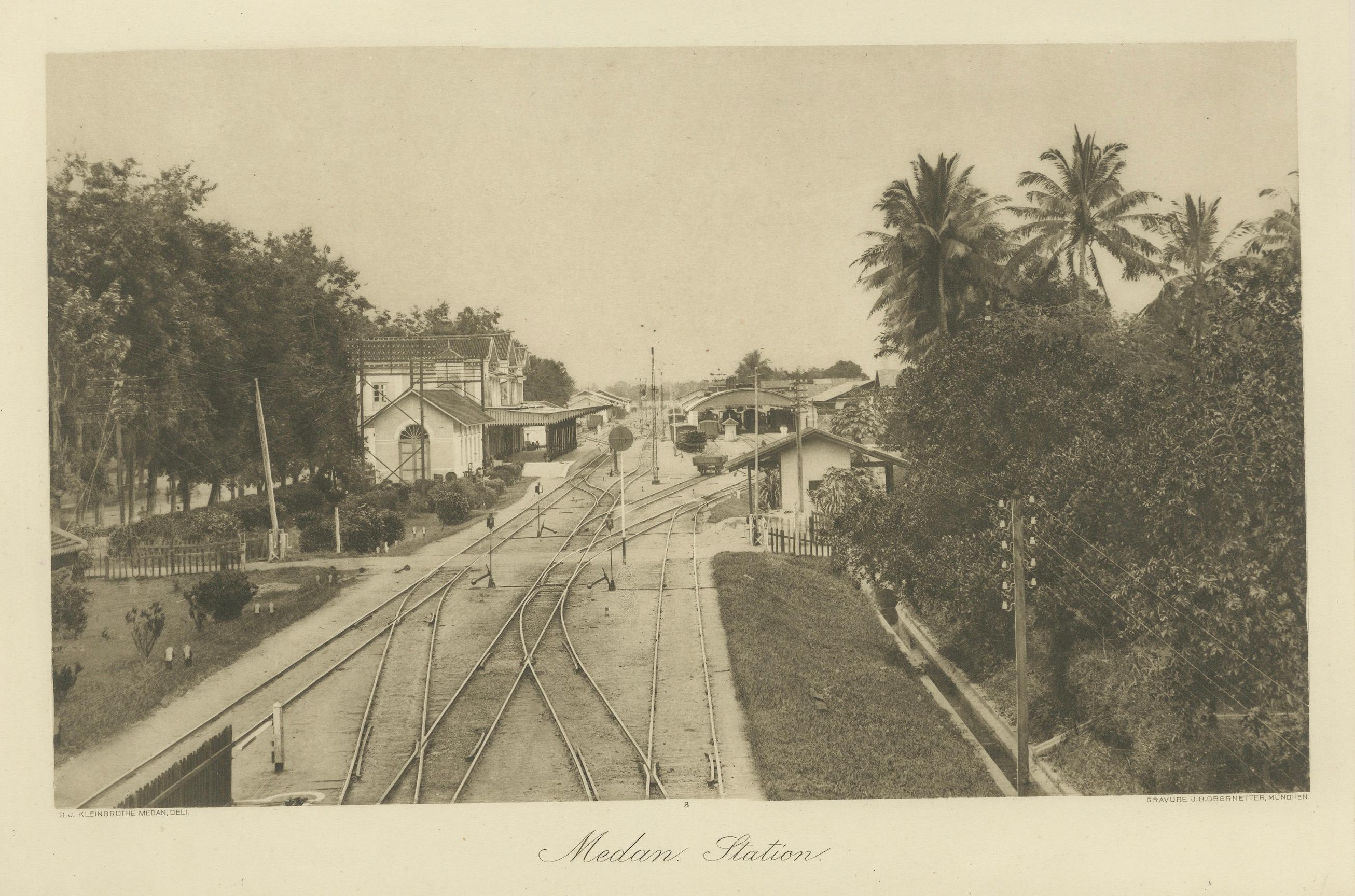 20ième siècle Gare de Medan, Sumatra, C.I.C., Indes orientales néerlandaises c1910 en vente