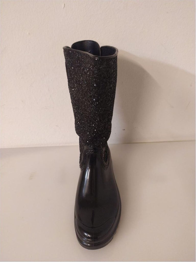 stuart weitzman rain boots