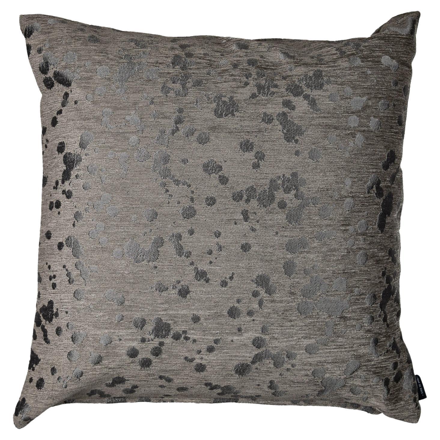 RAIN- Gray throw pillow in imported fabrics that resemble rain by Mar de Doce For Sale