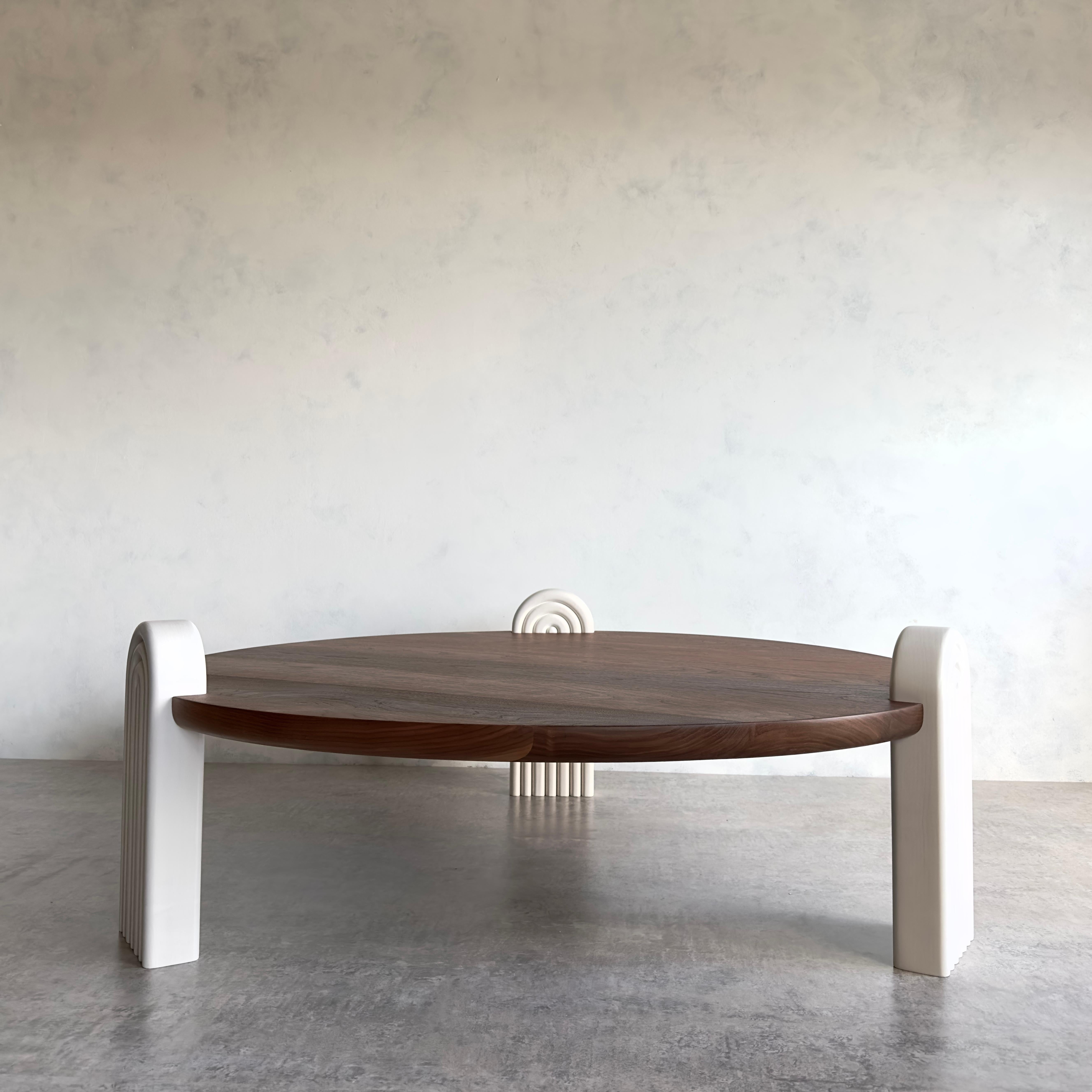 XXIe siècle et contemporain Table basse arceaux arc-en-ciel de MSJ Furniture Studio en vente