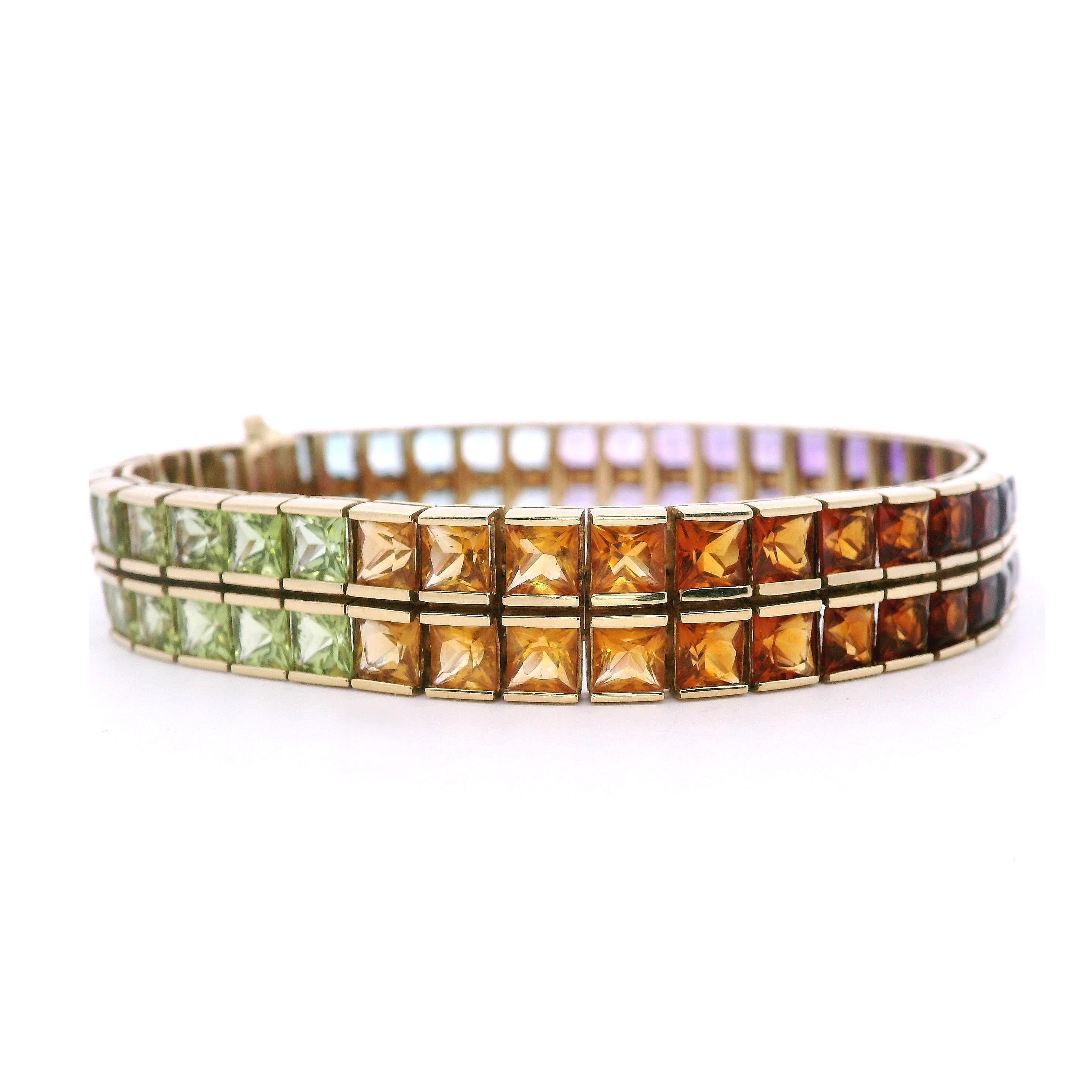 Bracelet arc-en-ciel en or jaune 18kt avec 36,90 cts de pierres précieuses multicolores Bon état - En vente à Aventura, FL