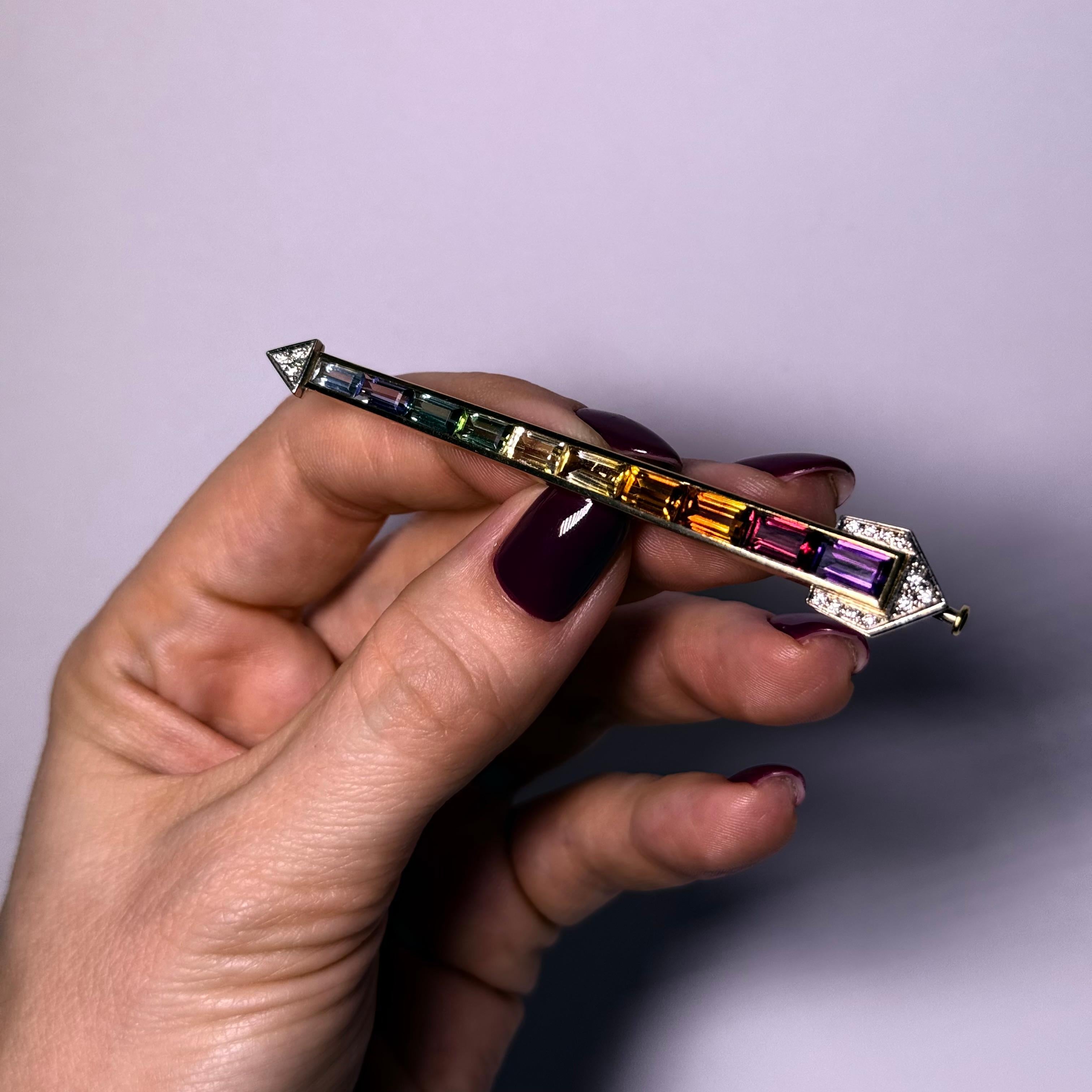 Rainbow Brooch with Amethyst, Citrine & Aquamarine in 18 Karat Yellow Gold In Excellent Condition For Sale In Lucerne, CH
