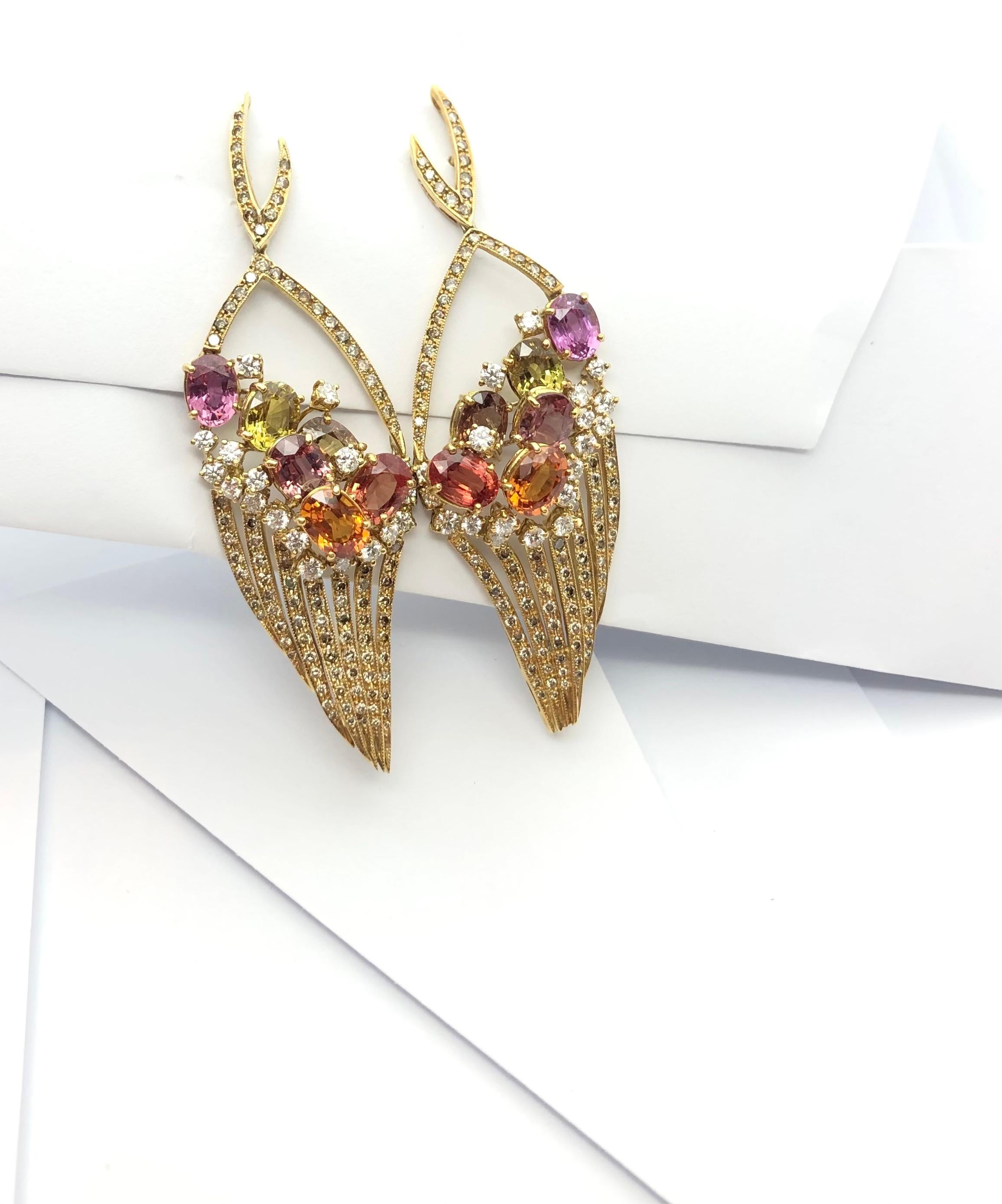 Rainbow Color Sapphire, Brown Diamond and Diamond Earrings Set in 18 Karat Gold In New Condition For Sale In Bangkok, TH