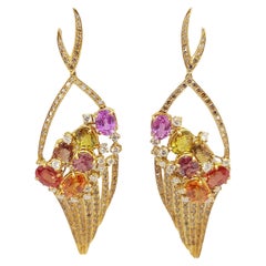 Regenbogenfarbene Saphir-, Braun-Diamant- und Diamant-Ohrringe aus 18 Karat Gold