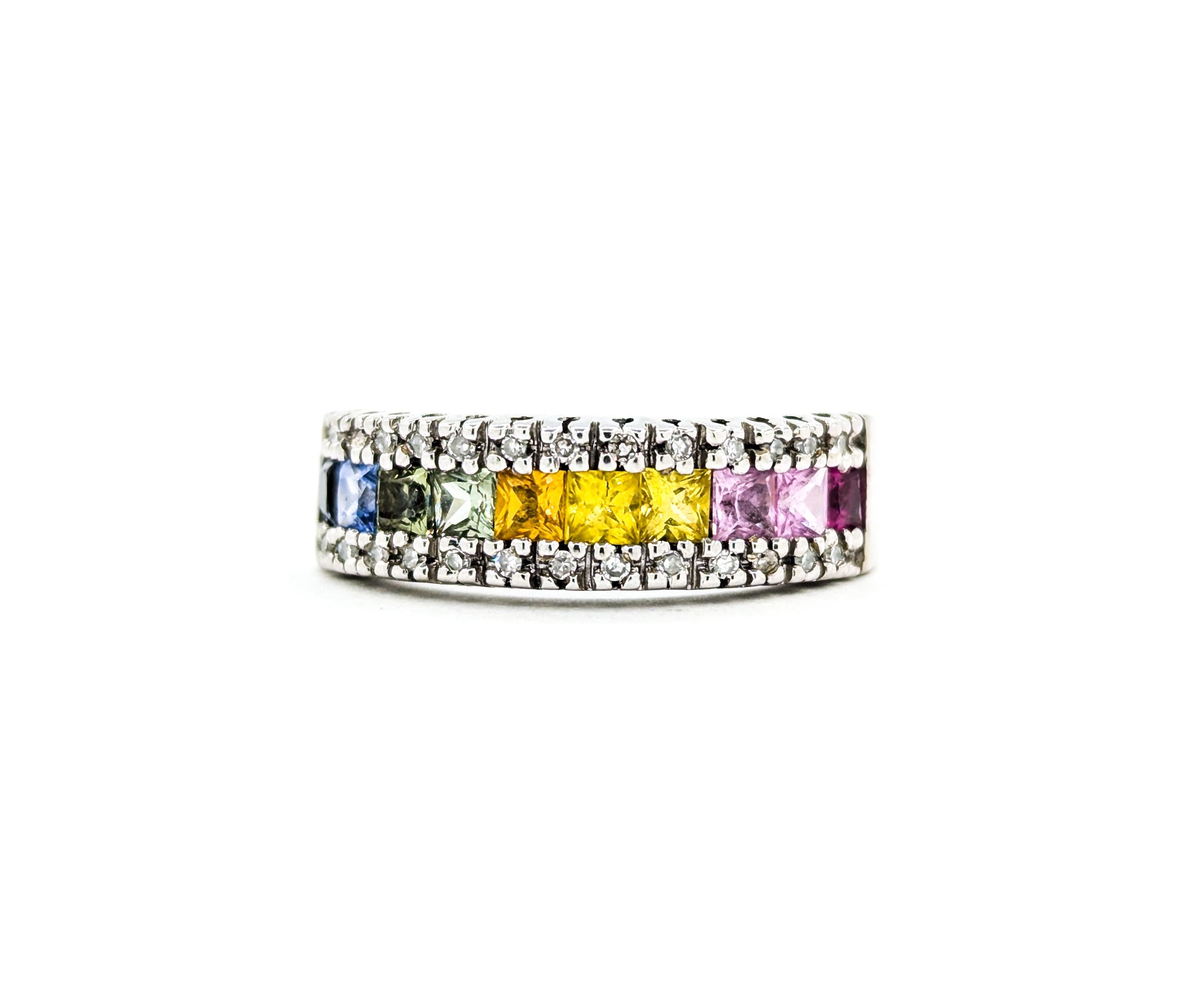 Regenbogenfarbener Saphir- und Diamantring aus Weißgold 3