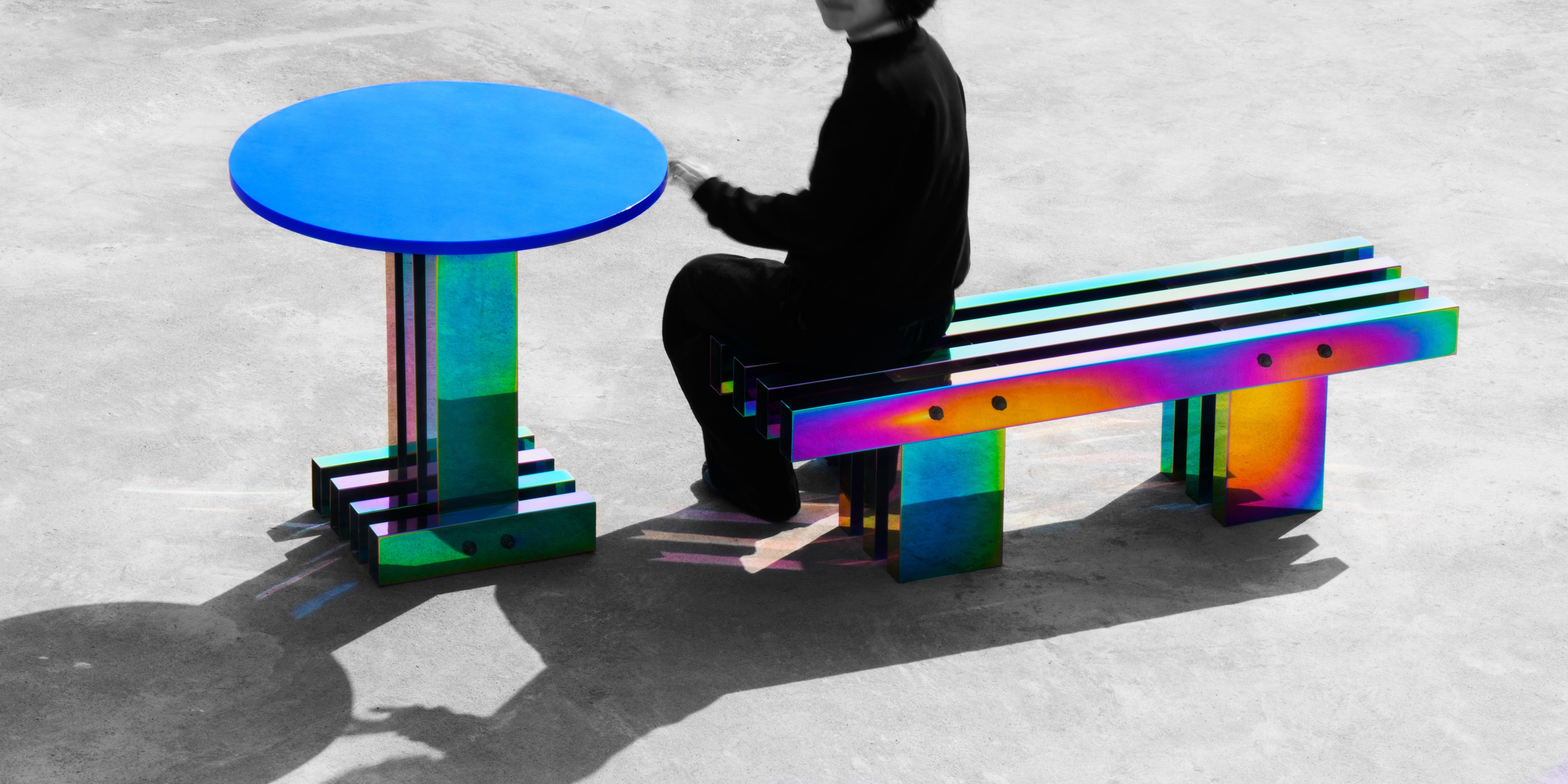 Banco HOT de acero inoxidable color arco iris de longitud media by Studio Buzao Siglo XXI y contemporáneo en venta