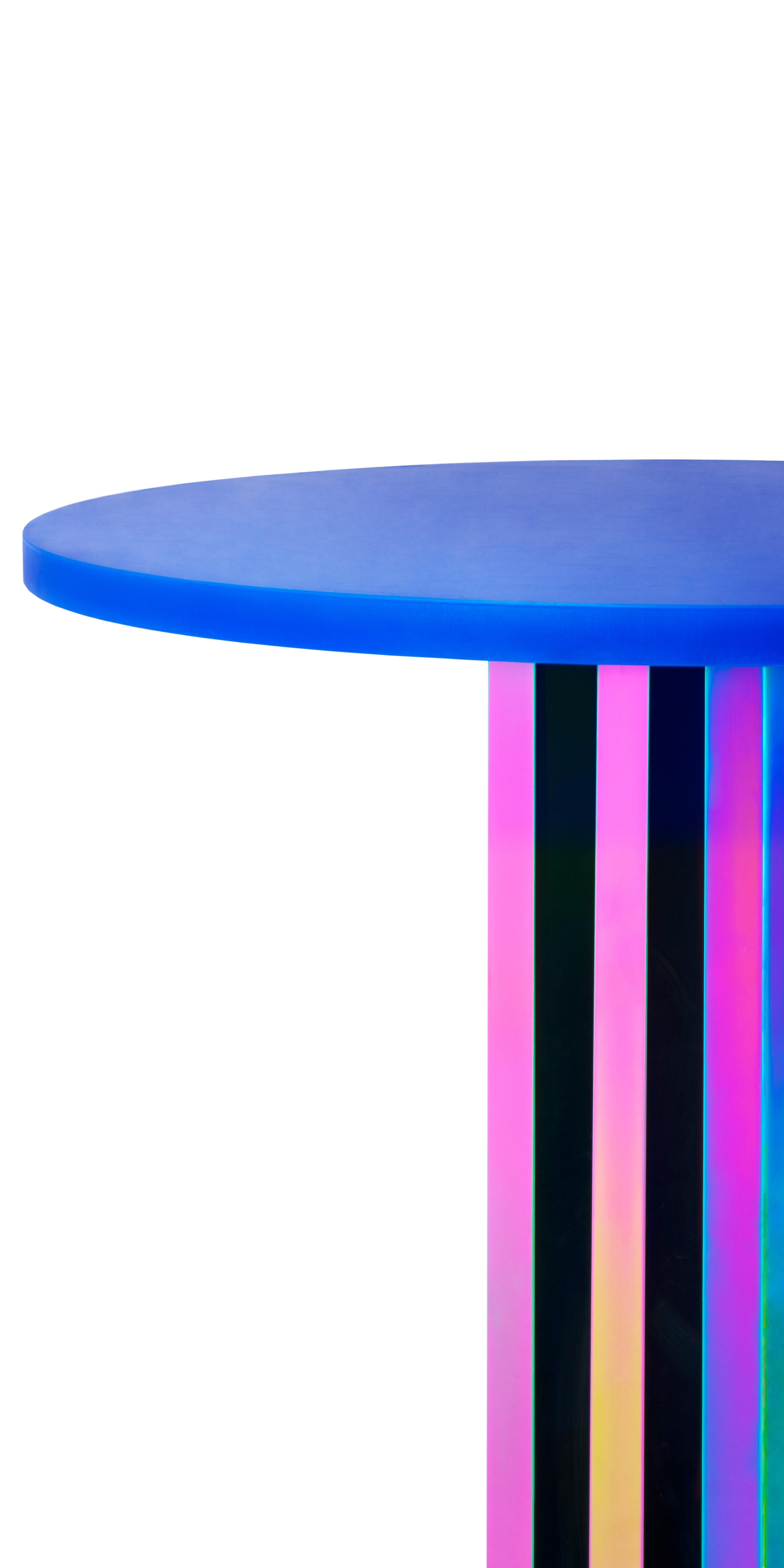 Regenbogenfarbener Esstisch aus Edelstahl von Studio Buzao im Zustand „Neu“ im Angebot in Beverly Hills, CA