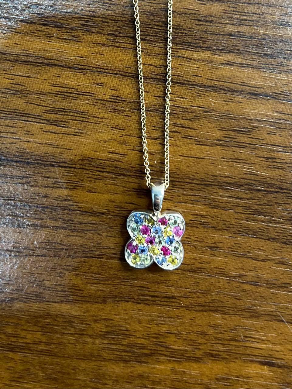 Collier pendentif en or blanc 14 carats pavé de pierres précieuses colorées arc-en-ciel Neuf - En vente à Oakton, VA