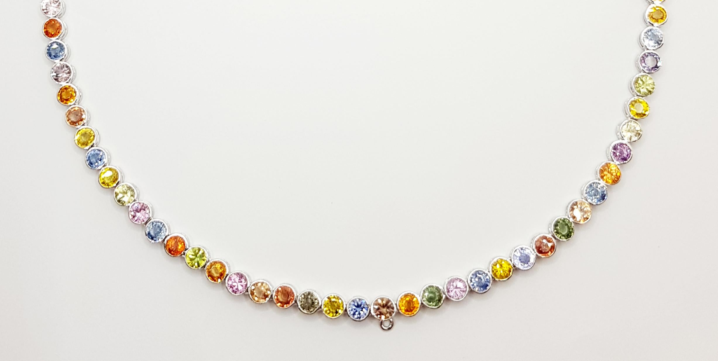Couleur arc-en-ciel Saphir  Collier serti en or blanc 18 carats en vente 7