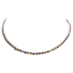 Zaffiro color arcobaleno  Collana con montatura in oro bianco 18 carati