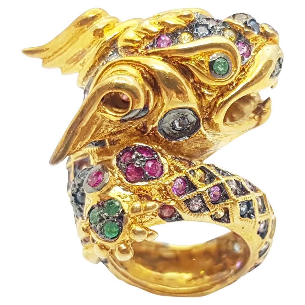 Bague en saphir de couleur arc-en-ciel sertie dans des paravents en argent en vente