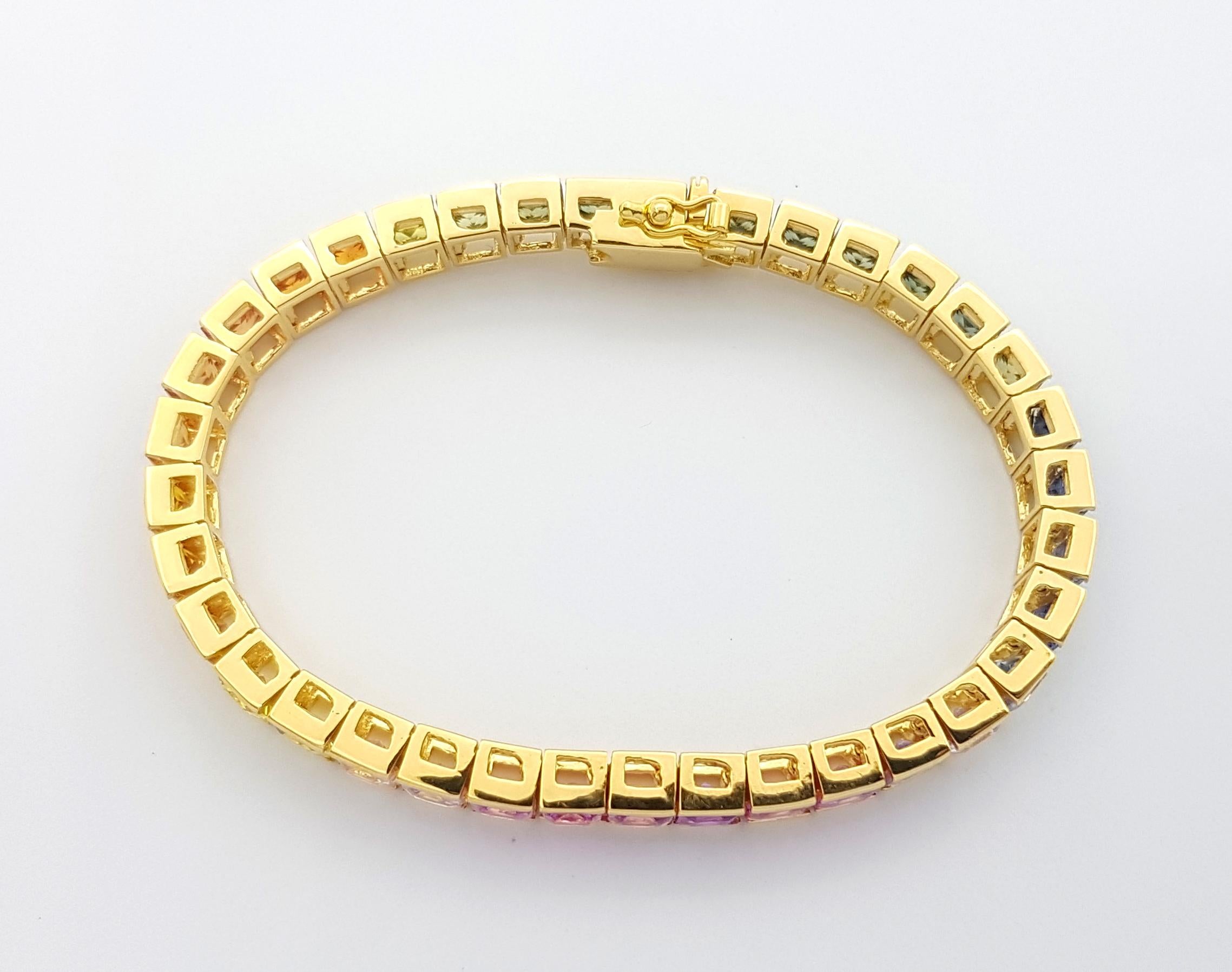 Rainbow Colour Sapphire Tennis Bracelet set in 18K Gold Settings For Sale 1