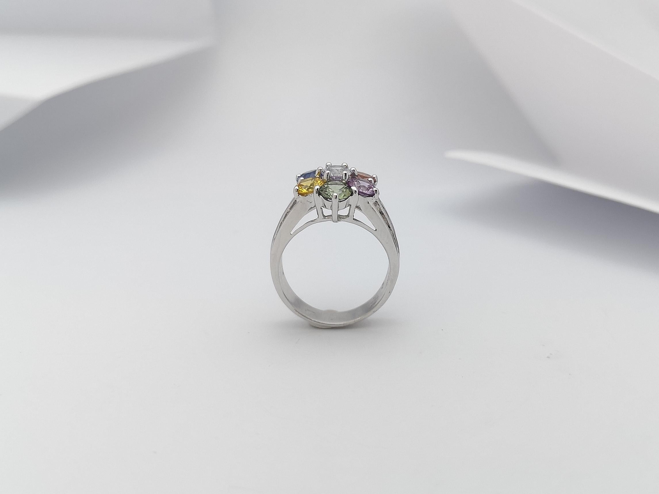 Rainbow Color Sapphire with Brown Diamond Ring Set in 18 Karat White Gold Set For Sale 4
