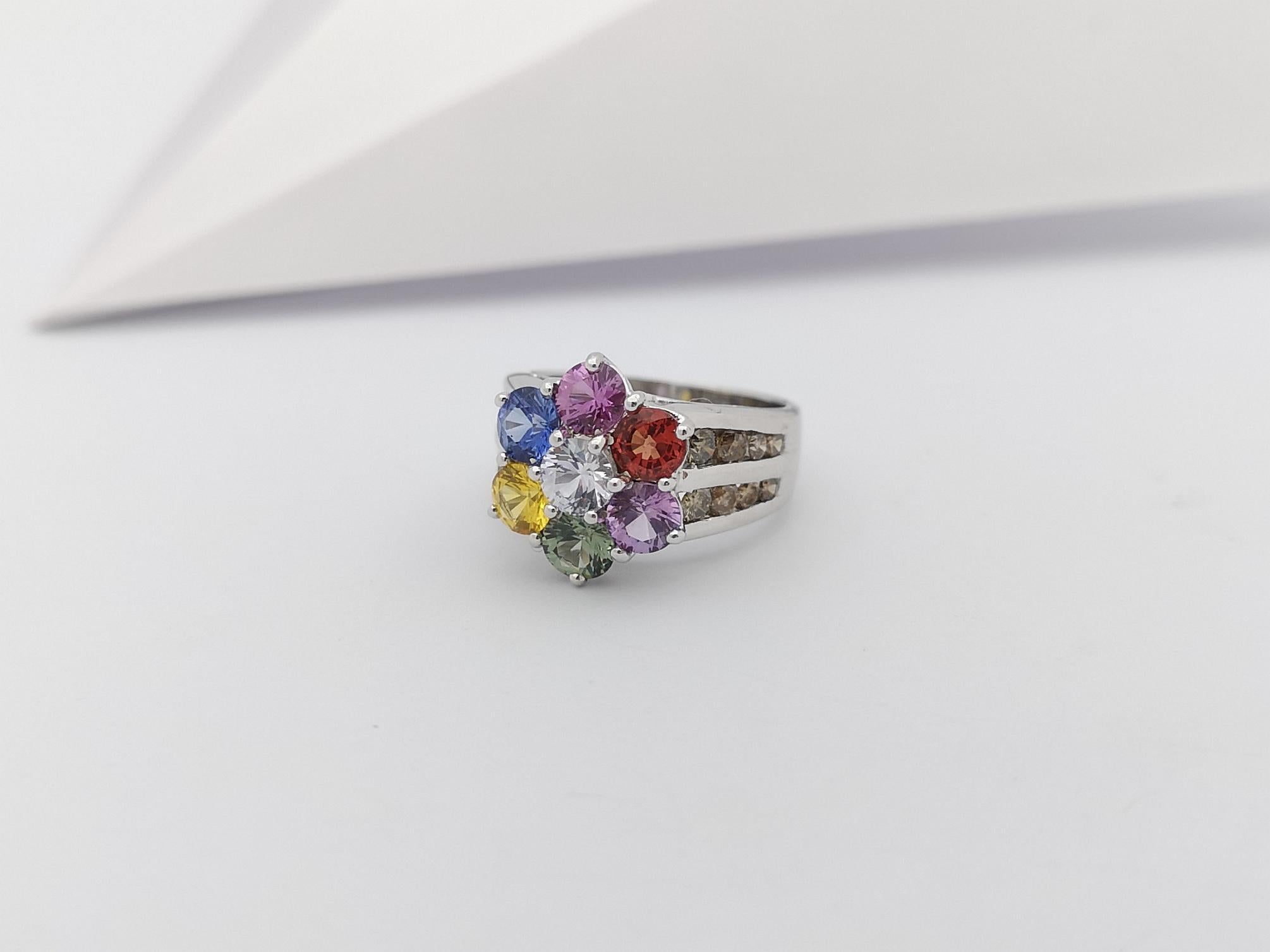 Rainbow Color Sapphire with Brown Diamond Ring Set in 18 Karat White Gold Set In New Condition For Sale In Bangkok, TH