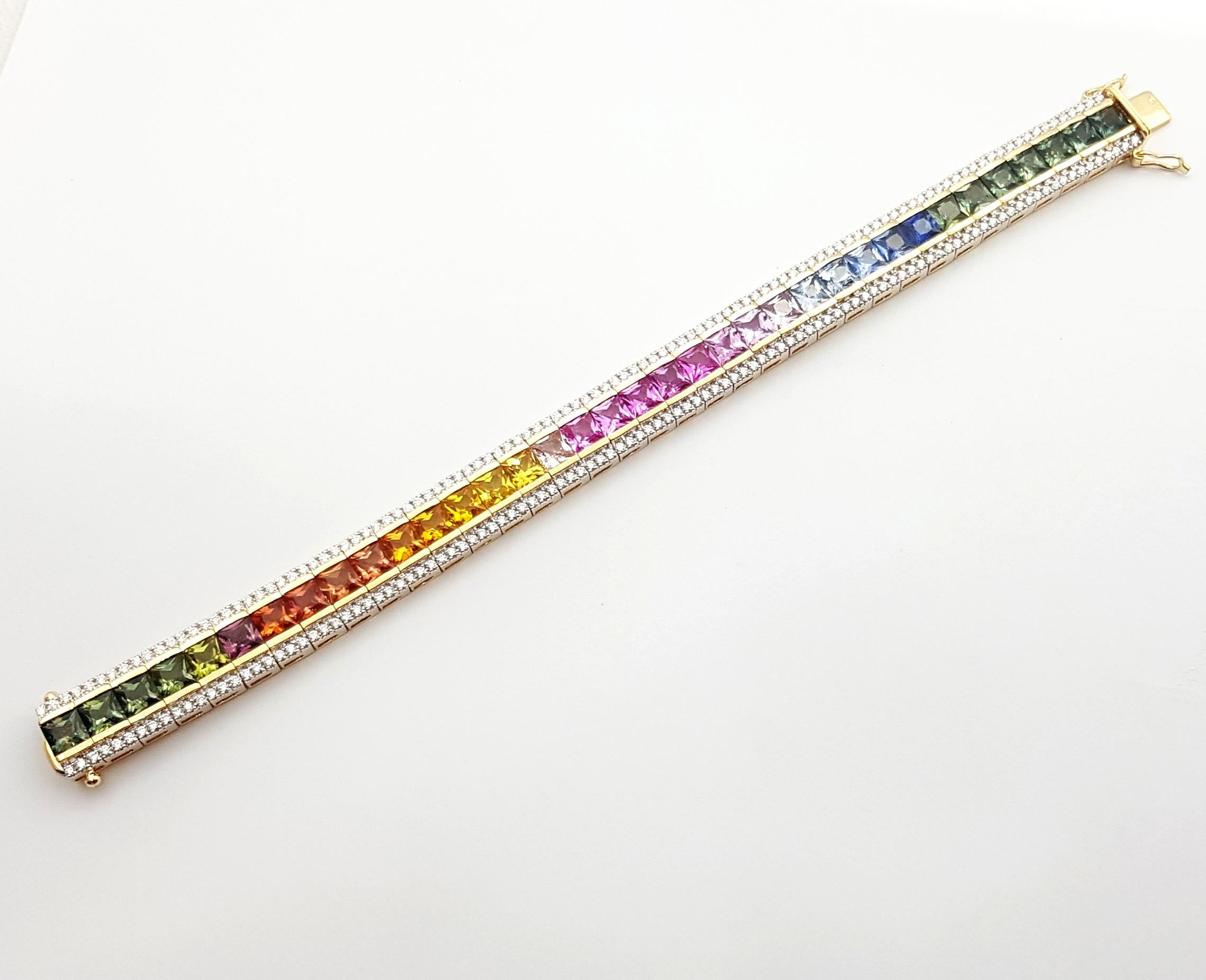 Mehrfarbiger Saphir mit Diamant-Tennisarmband in 18K Goldfassung (Carréschliff) im Angebot
