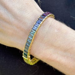 Pulsera de eslabones vintage de oro amarillo de 18 quilates con gema arco iris H. Stern