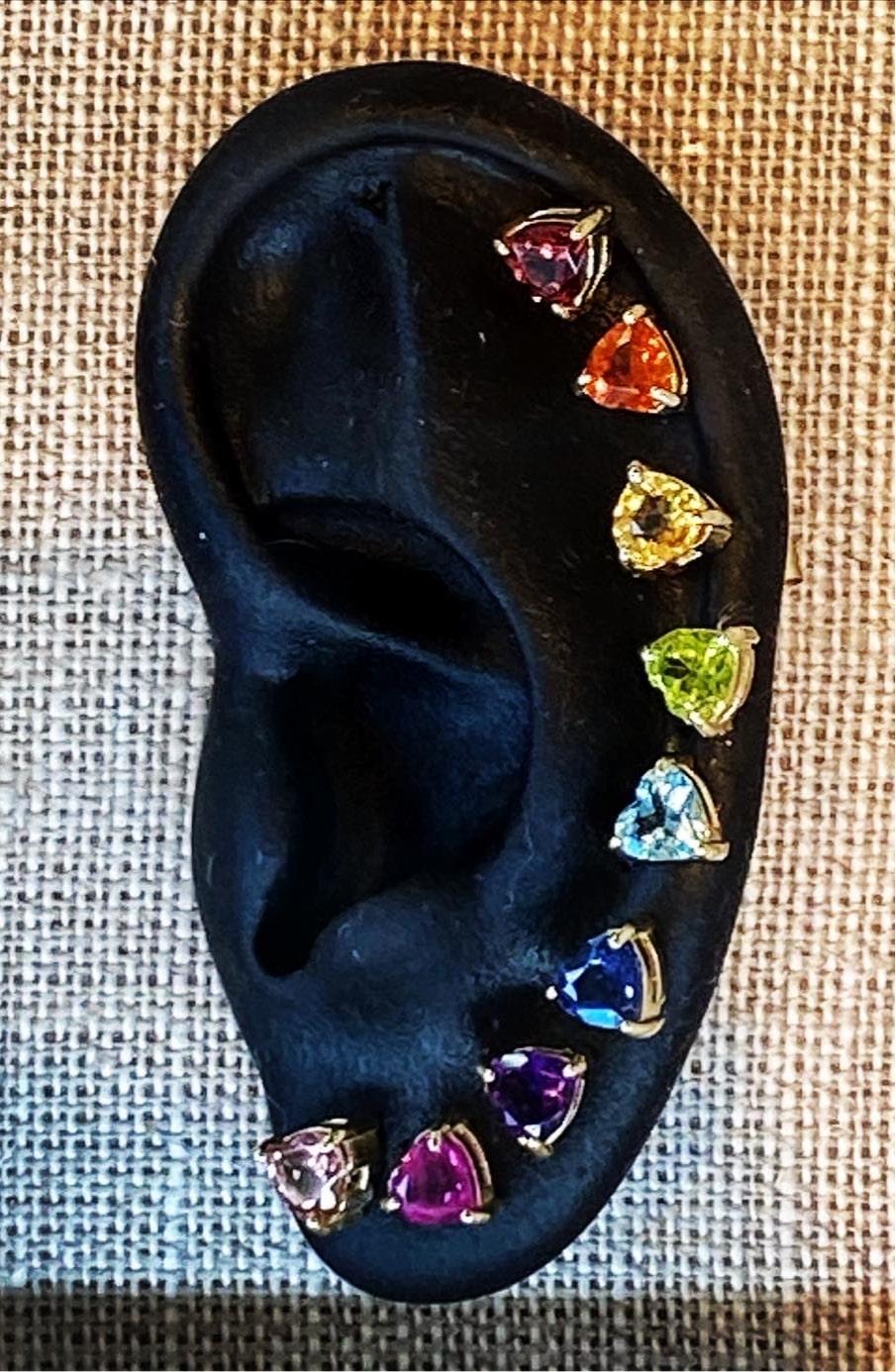 Pick your favorite color: The full rainbow fantasy in the most unique and colorful studs to light up your ear and frame your face.
Choose any color stone or diamond in a single or pair options and if you have more than one hole, layer them for full