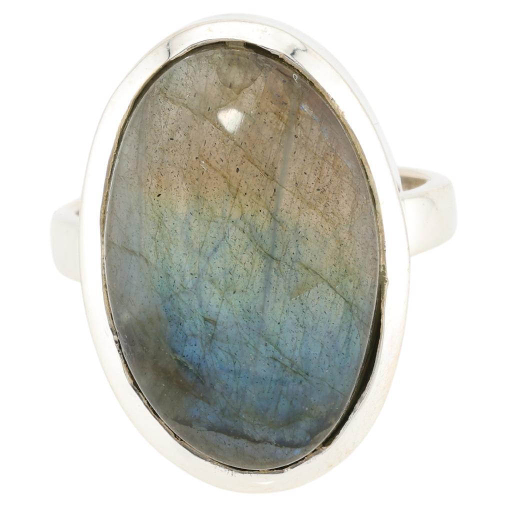 Rainbow labradorite silver ring For Sale