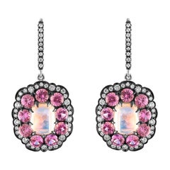 Regenbogen-Mondstein und rosa Saphir-Ohrringe mit Diamant-Akzent