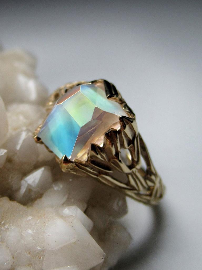 Rainbow Moonstone Gold Ring Healing Energy Unusual Stone Engagement ring For Sale 8