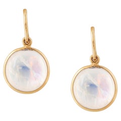 Vintage Rainbow Moonstone Round Earring in 18K Yellow Gold