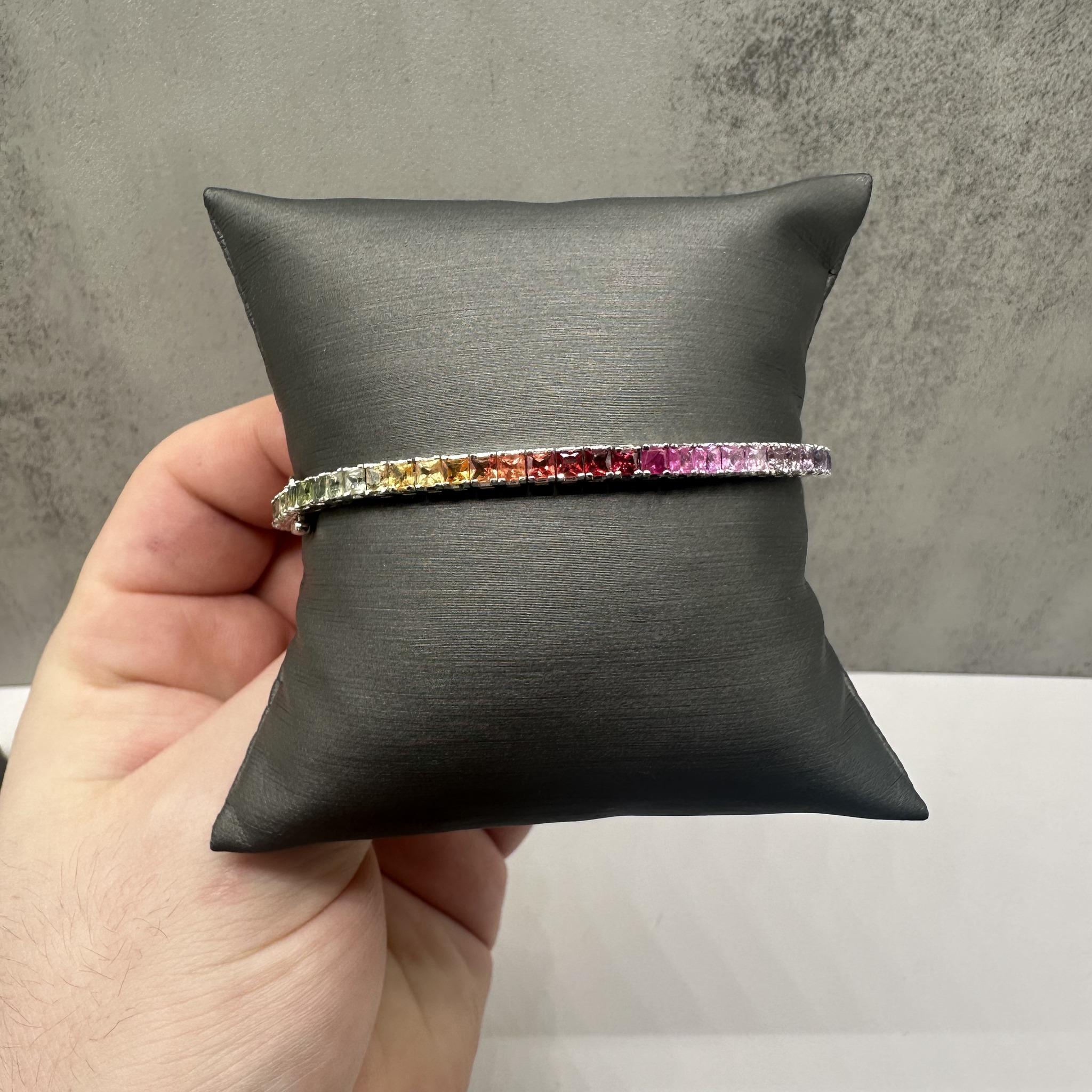 Taille princesse Bracelet saphir multicolore arc-en-ciel en or blanc 14kt - 7.92ct, 7