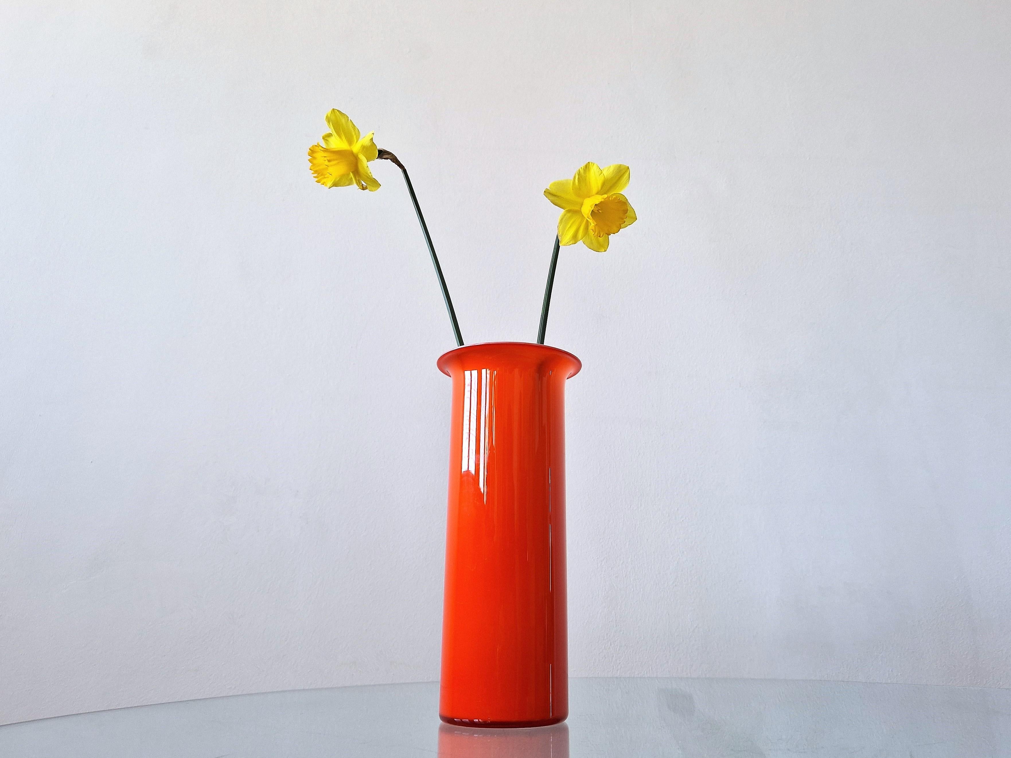 Mid-Century Modern 'Rainbow' Orange and White Glass Vase by Michael Bang for Holmegaard