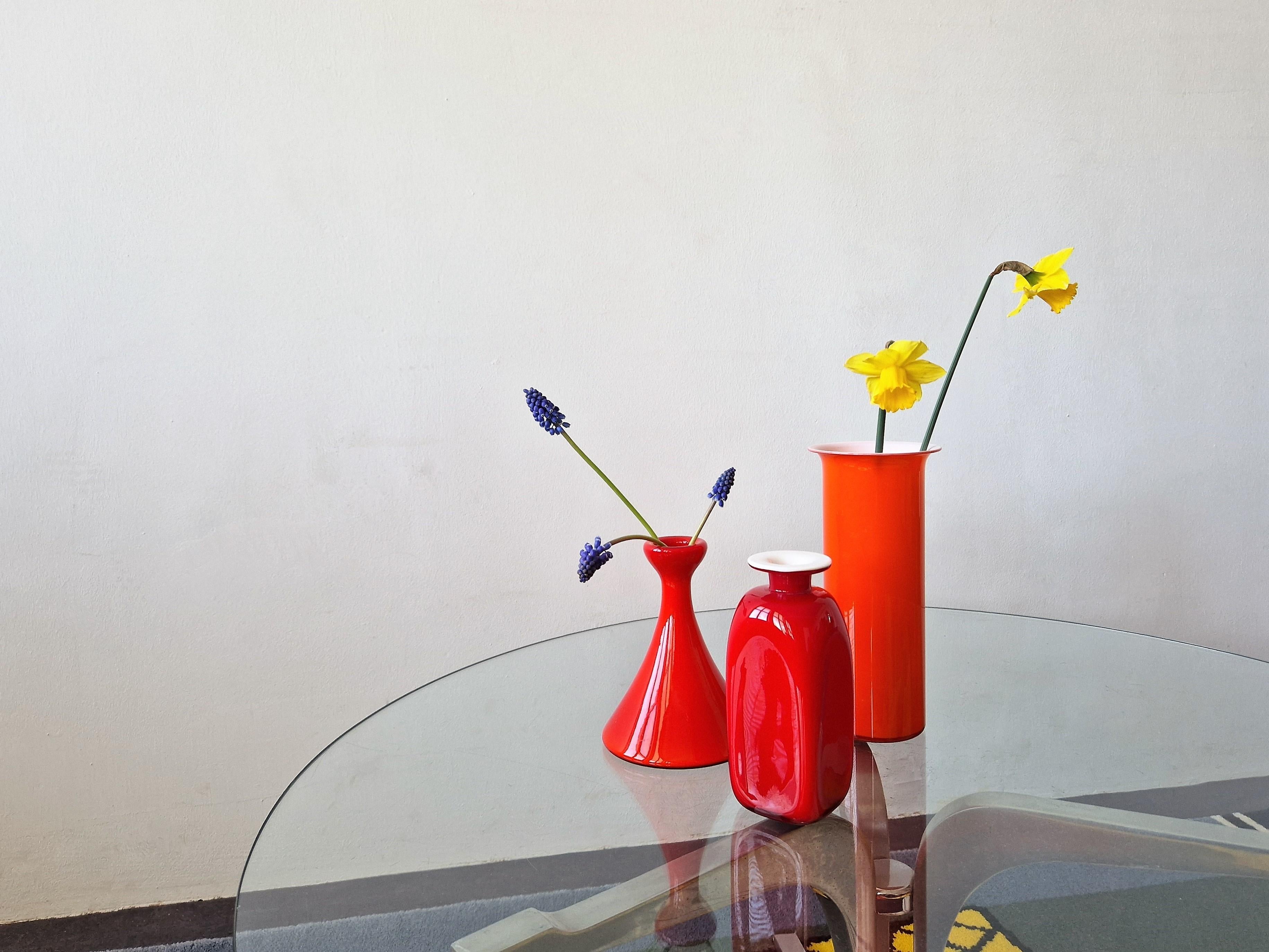 'Rainbow' Orange and White Glass Vase by Michael Bang for Holmegaard In Good Condition In Steenwijk, NL