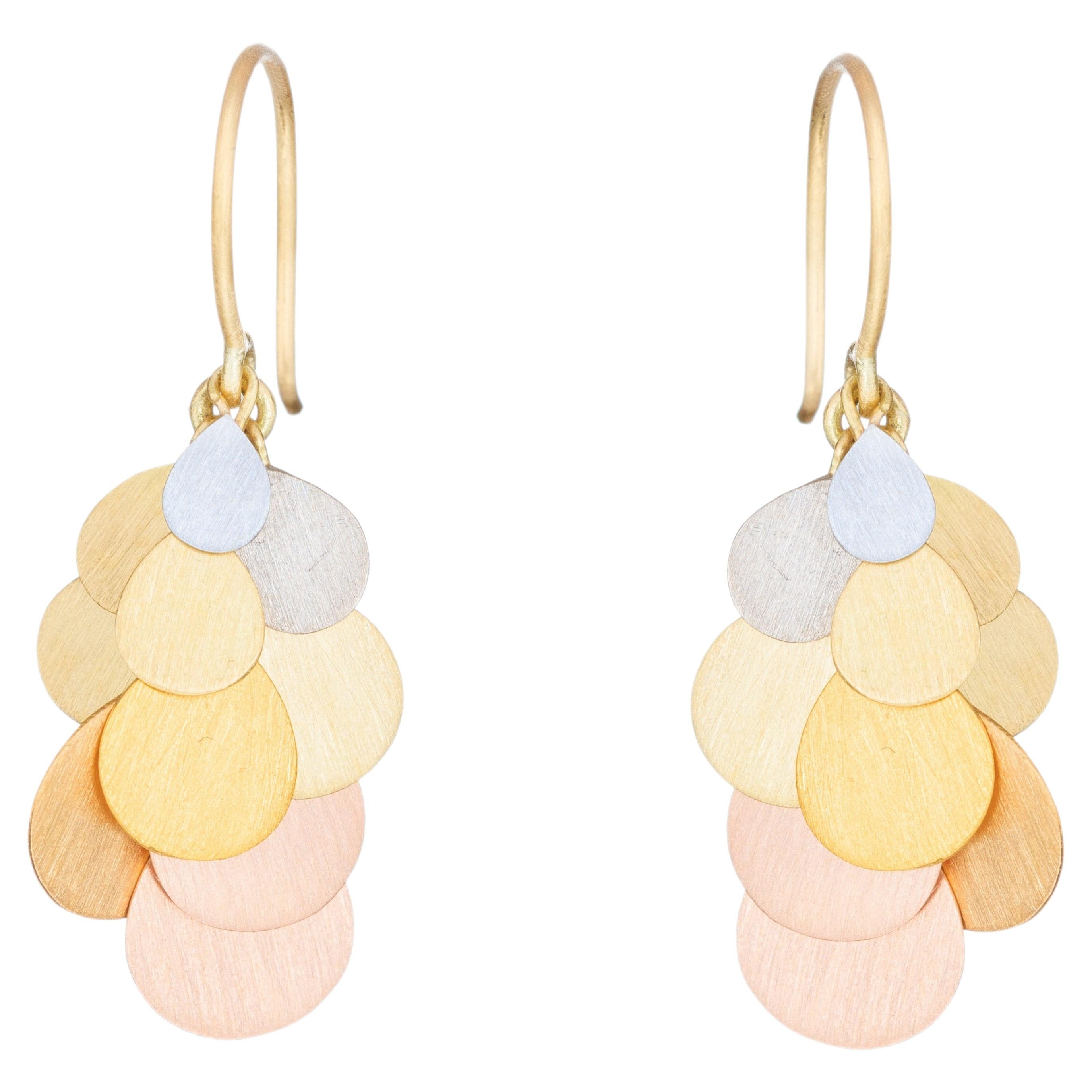 Orecchini "Rainbow Petals" di Sia Taylor in vendita
