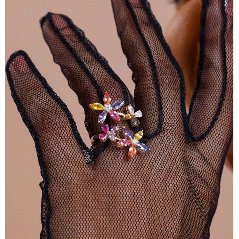 Détails du produit :

• Fabriqué sur commande

• Or Kt : 14kt

• Couleurs d'or disponibles : Or Rose, Or Jaune, Or Blanc

• Or GR : 5.34GR

• Diamant naturel de 0,28ct

• 3.20ct Saphir multicolore naturel

• Couleur et pureté du diamant : Couleur