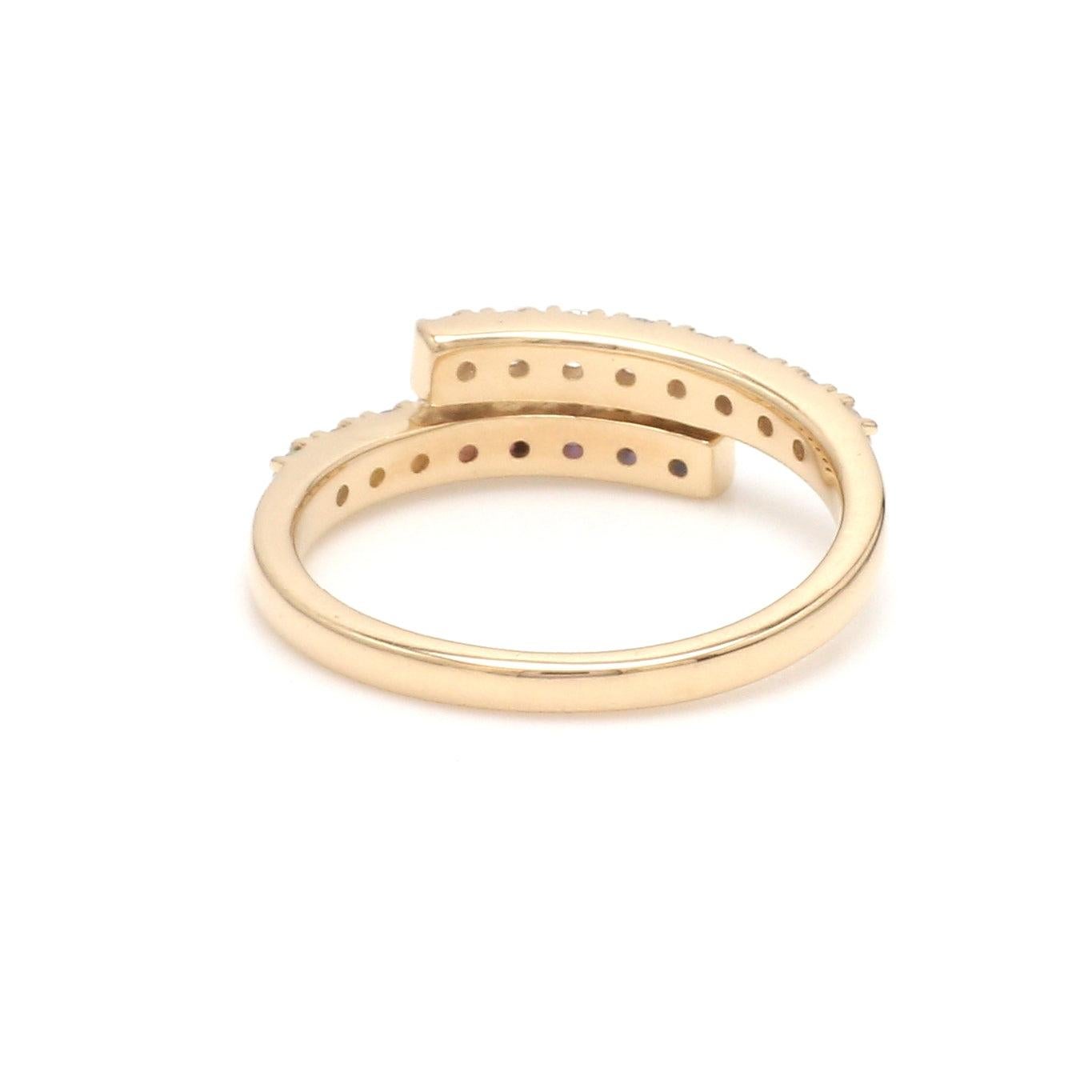 Gemstone : Rainbow Sapphire 

Type : Natural

Shape : Round

Size : 2MM

Weight : 0.33Carats 

Diamond Weight : 0.27 Carats

Diamond Specifications : F-G/SI

Metal : Gold

Size : All sizes are available

Customisation : Available



This is a Brand