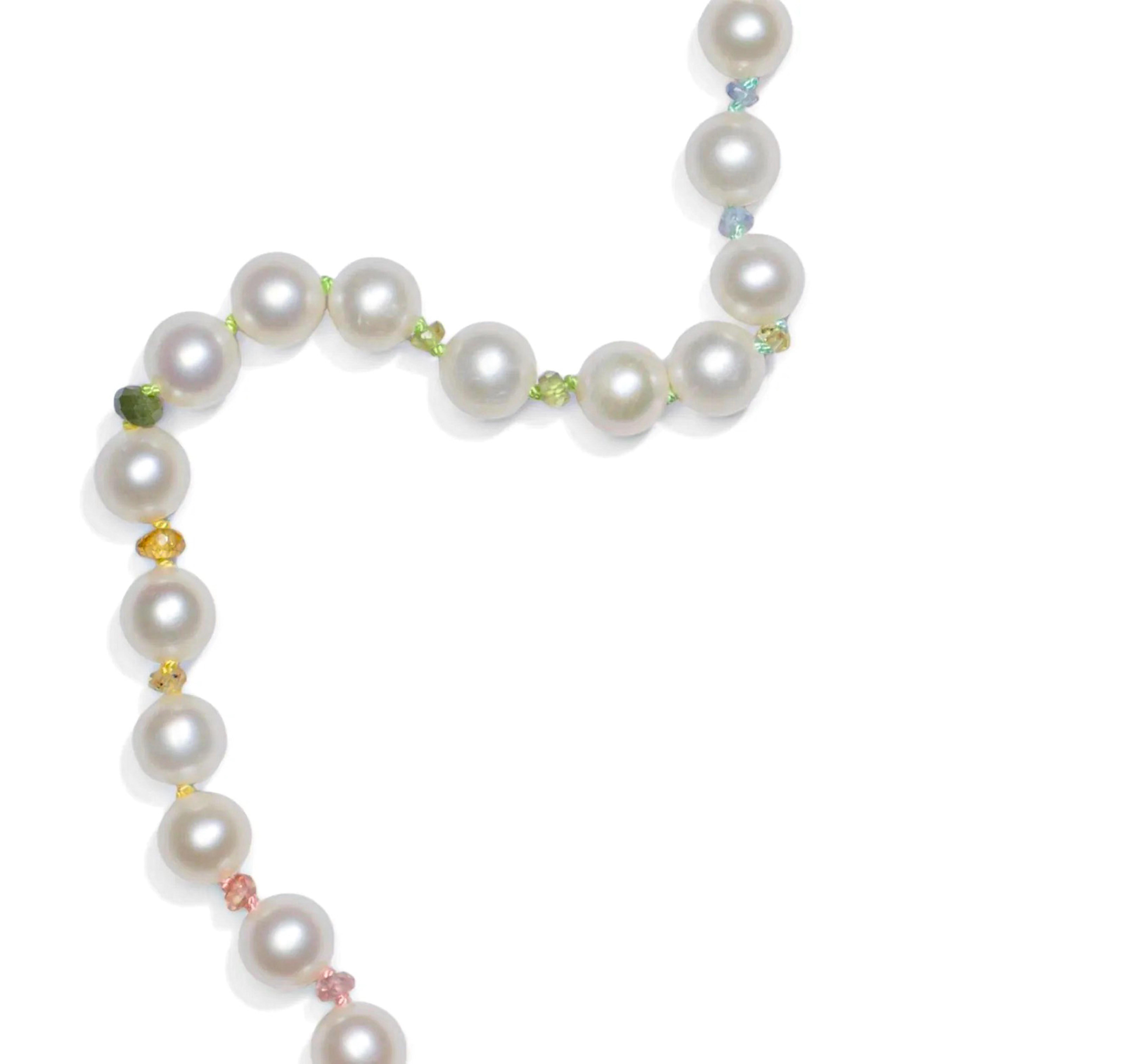 RAINBOW Sapphire and White Pearls Necklace with Tourmalines in 14K Solid Gold In New Condition For Sale In GOES, NL