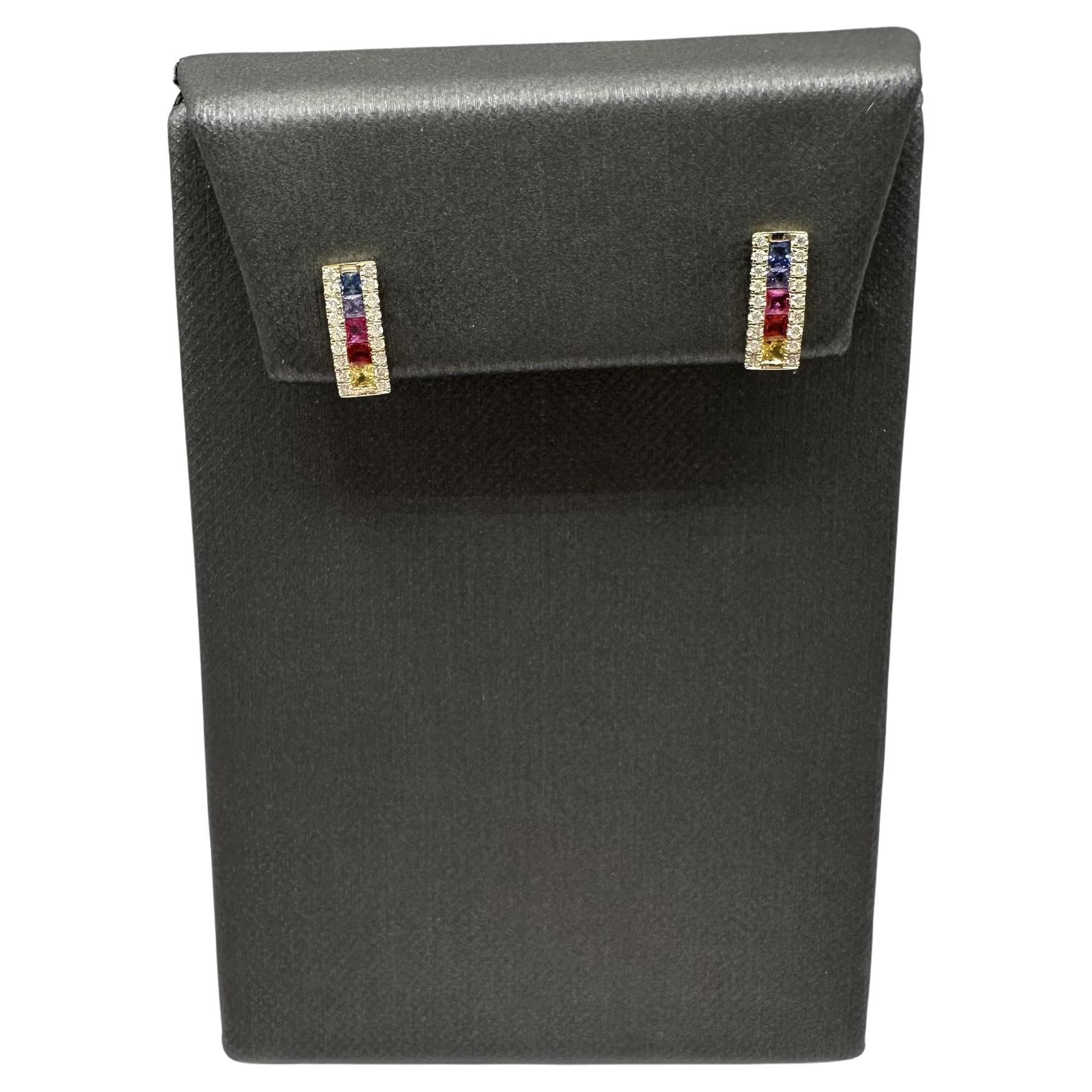 Orecchini con zaffiro e diamante in oro giallo 10kt - 0,20ctw, nuovi in vendita