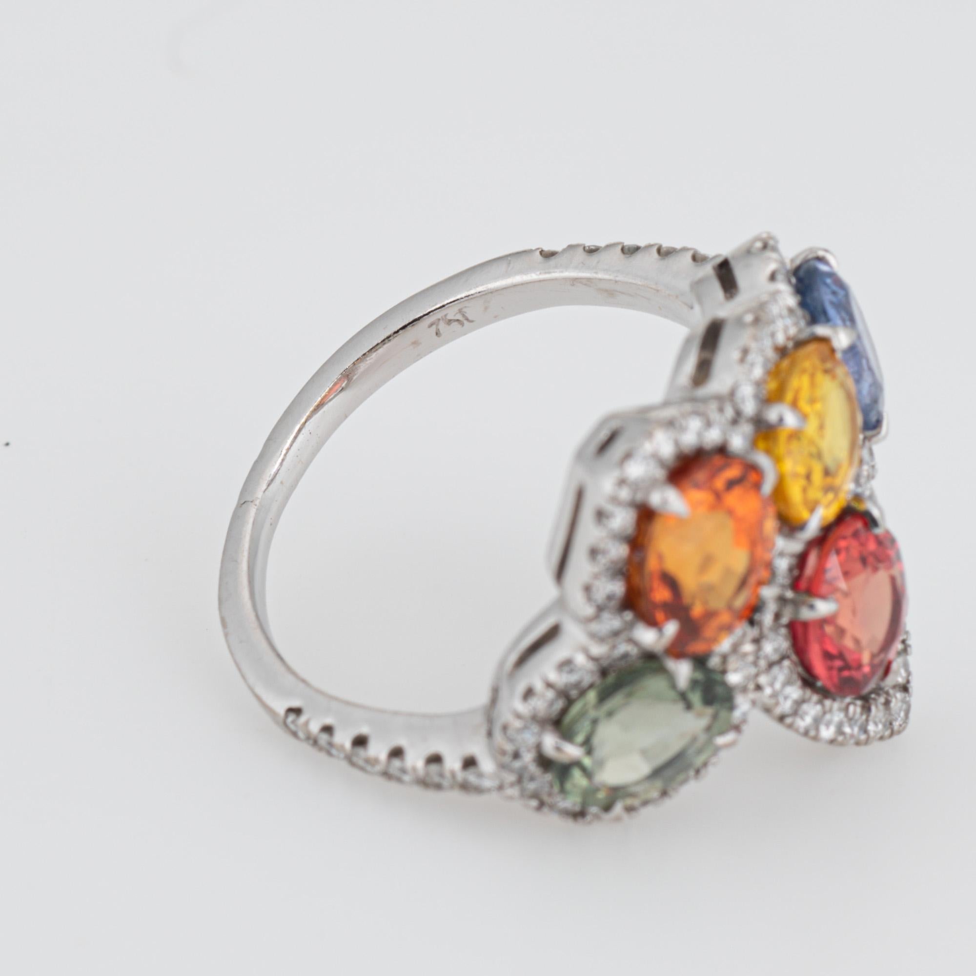 Rainbow Sapphire Diamond Ring Estate 18k Weißgold Mosaik Band gefärbt Sz 5,5 im Angebot 1