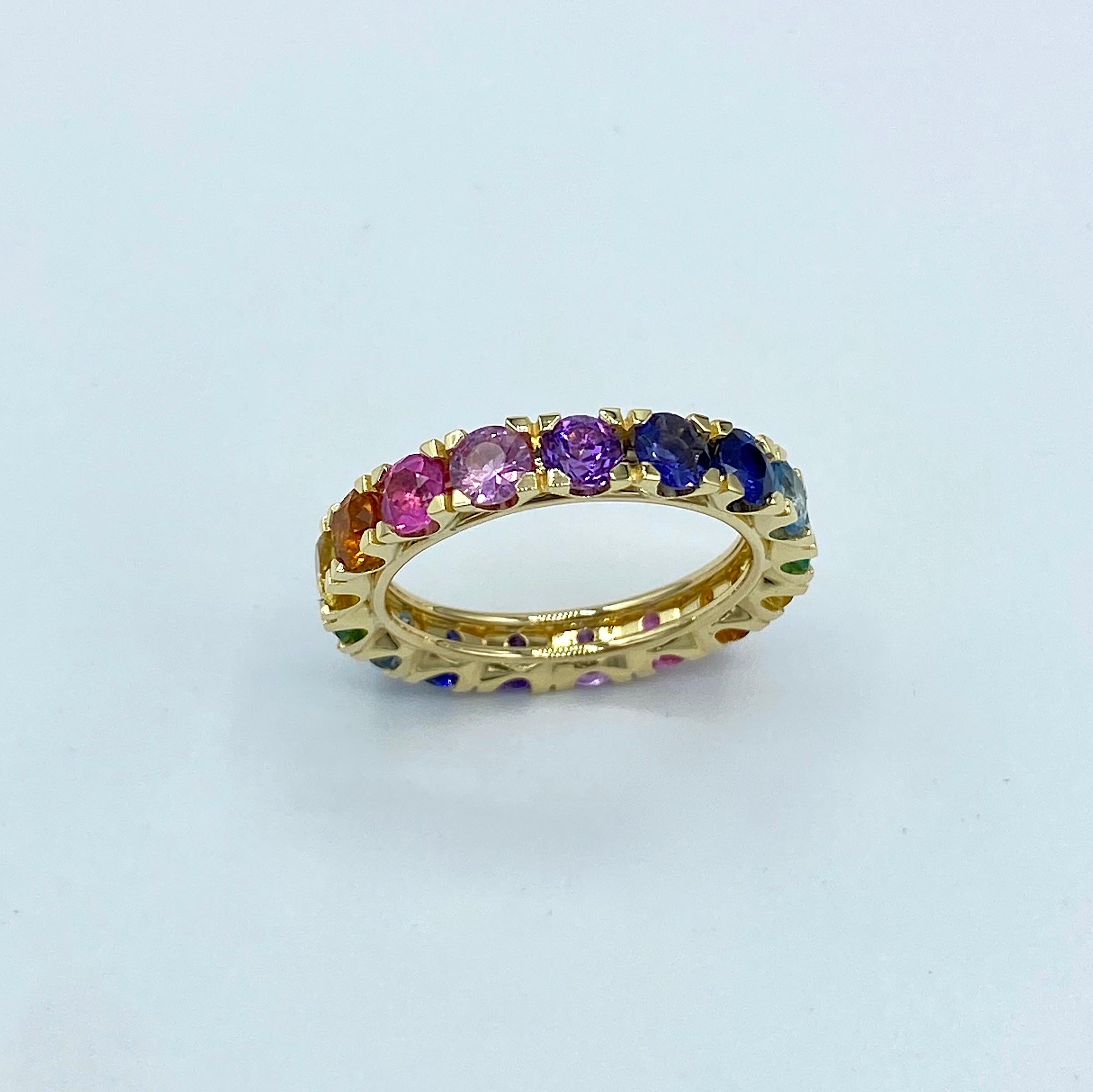Round Cut Rainbow Sapphire Emerald Semiprecious Stone Made in Italy 18 Karat Gold Ring  For Sale