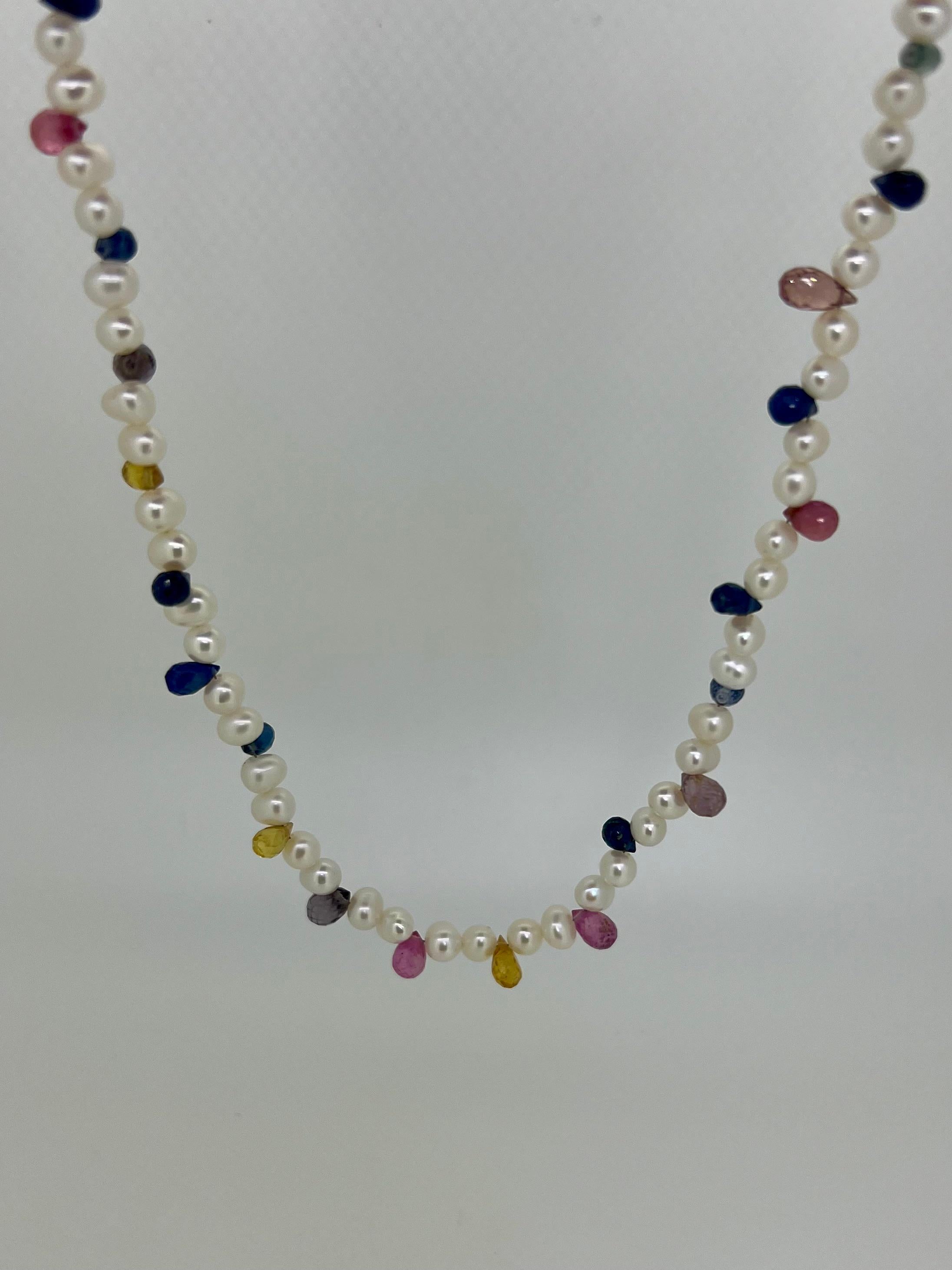 Rainbow Sapphire & Pearl Whisper Necklace In New Condition For Sale In Boostedt, SH
