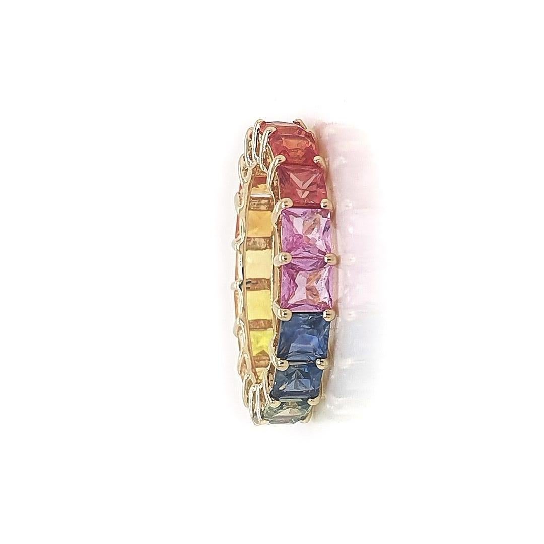 Moderne Bracelet Princesse saphir arc-en-ciel or 14k en vente