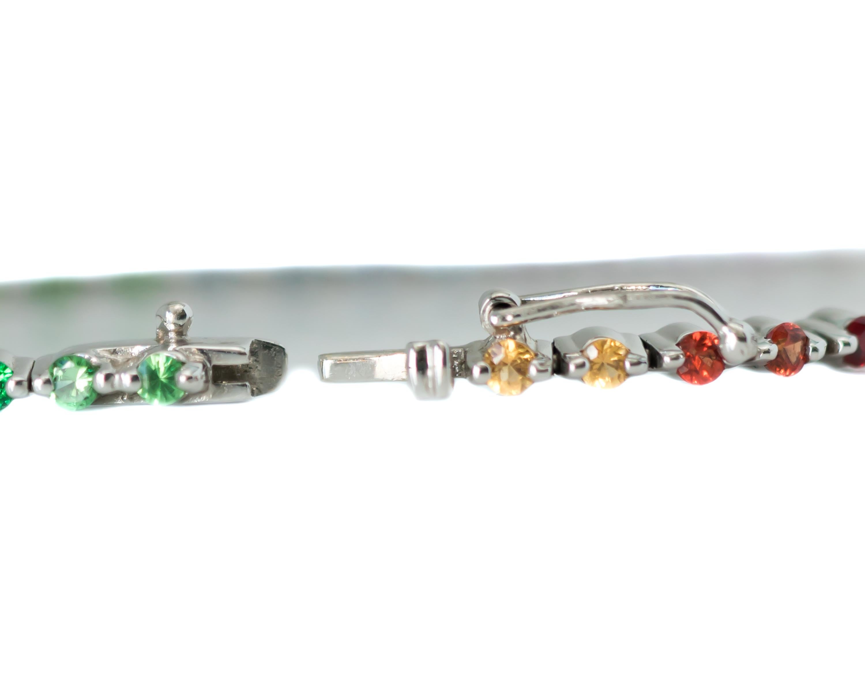 Contemporary Rainbow Sapphires 18 Karat White Gold Tennis Bracelet