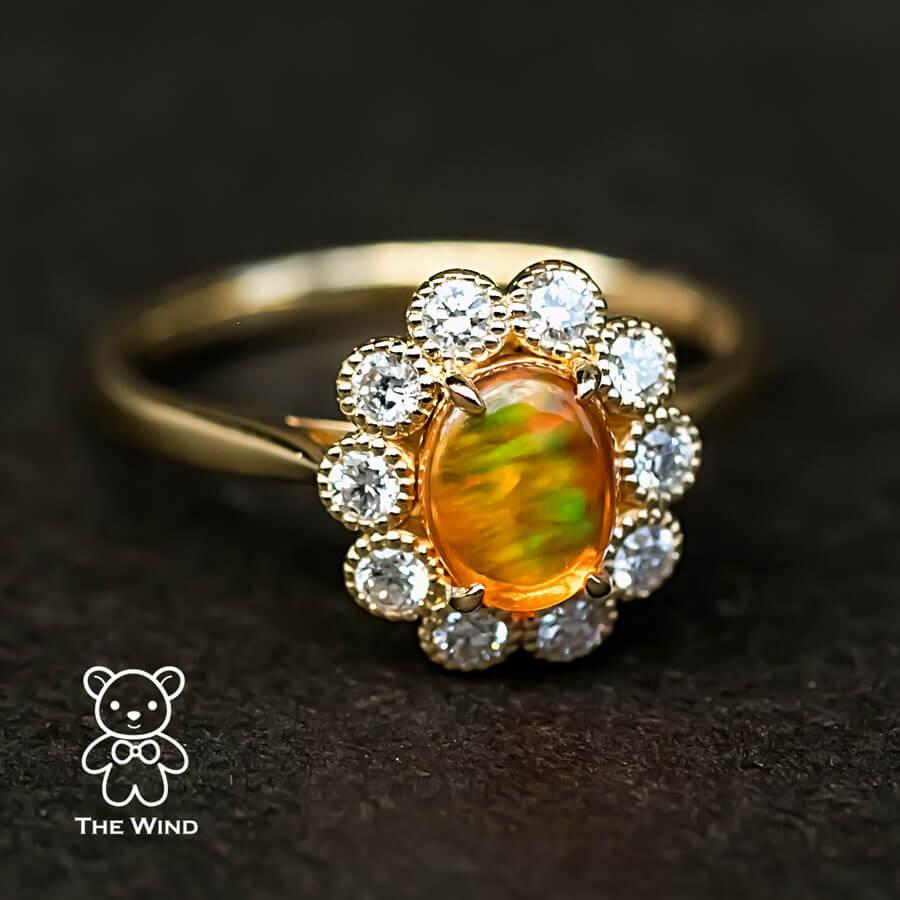 Regenbogen Streifen Mexikanischer Feuer Opal & Halo Diamant Verlobungsring 18K Gelbgold Damen im Angebot