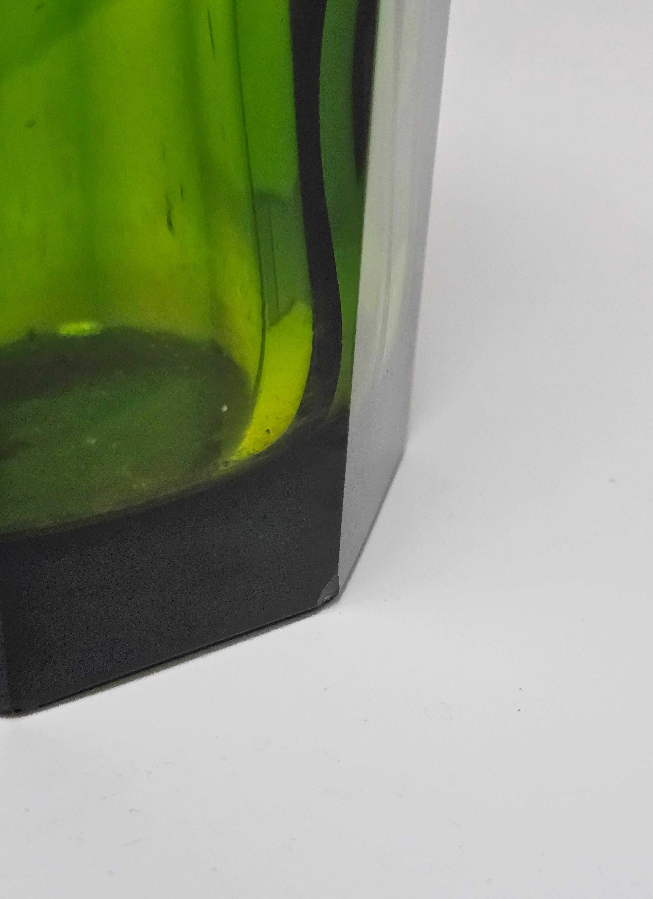 Vaso arcobaleno di Aknuny Astvatsaturyan per Leningrad Art Glass Factory, URSS 1960 in vendita 1