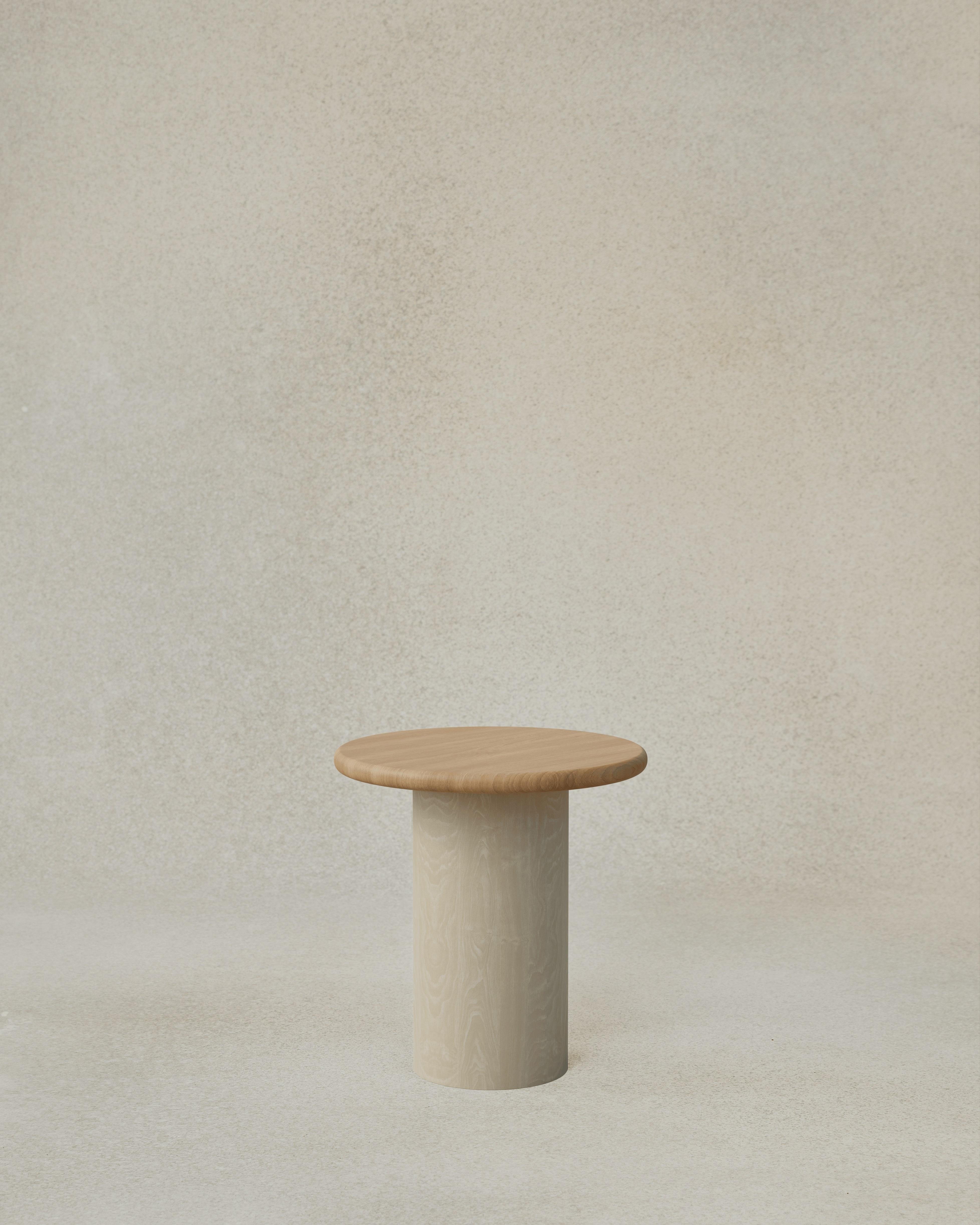 The Raindrop 400 is the second to smallest side table, perfect to pair with a 800 or 1000 Raindrop, and now available in a range of finishes to suit any interior or style. The raindrops nestle together to form a cascading series of tables in height