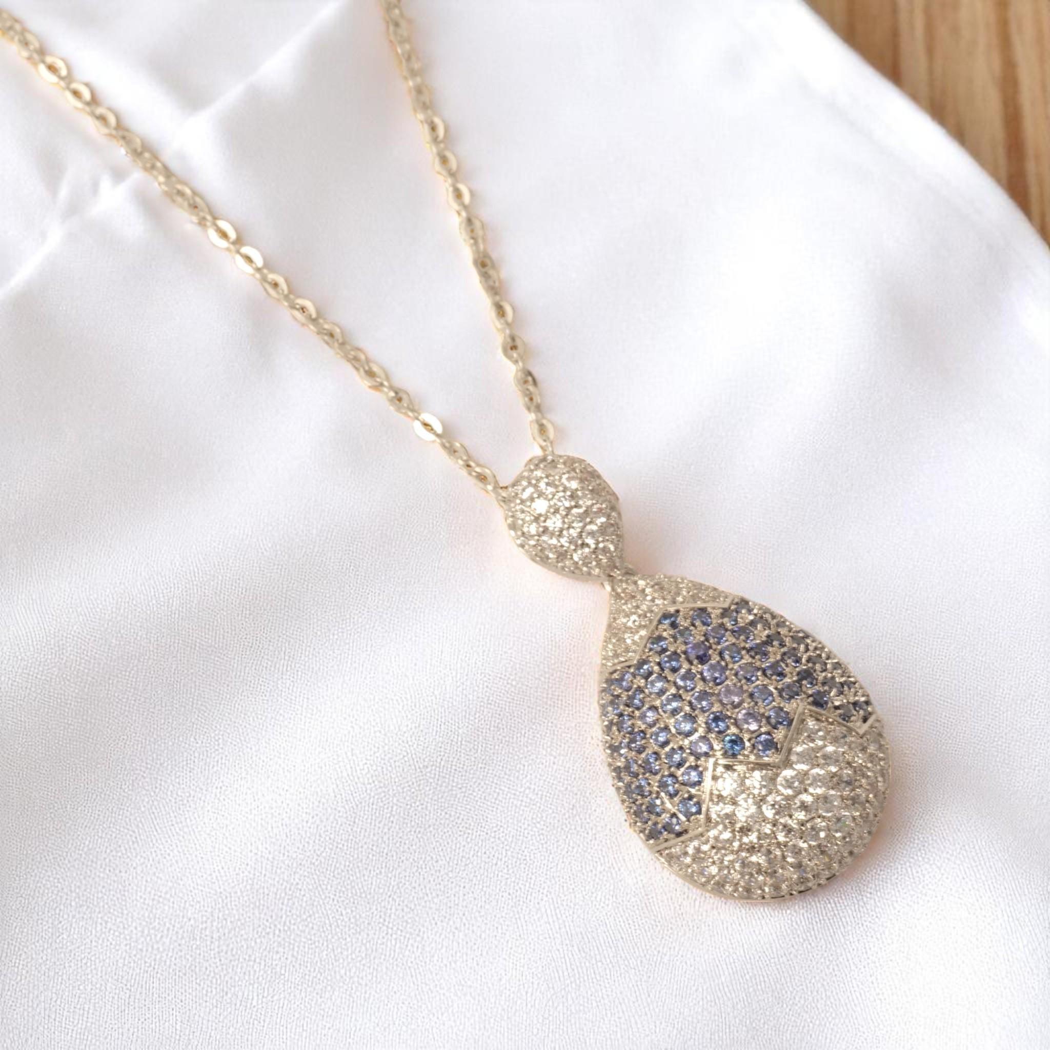 Art déco Collier pendentif RainDrop en or massif 14K (certifié) en vente