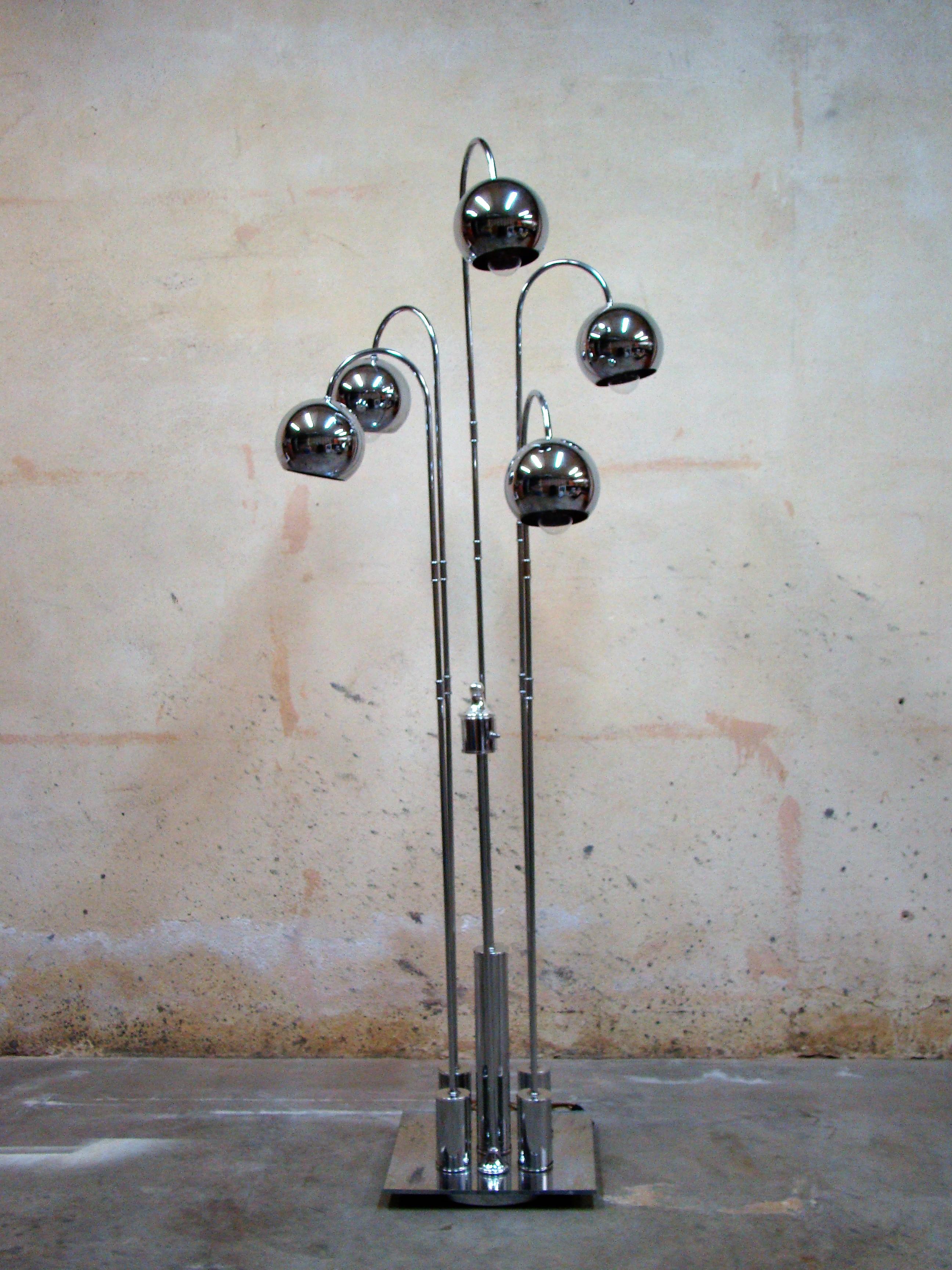 Raindrop Five-Globe 1960s Chrome Floor Lamp by Torino Lamp Co. 2