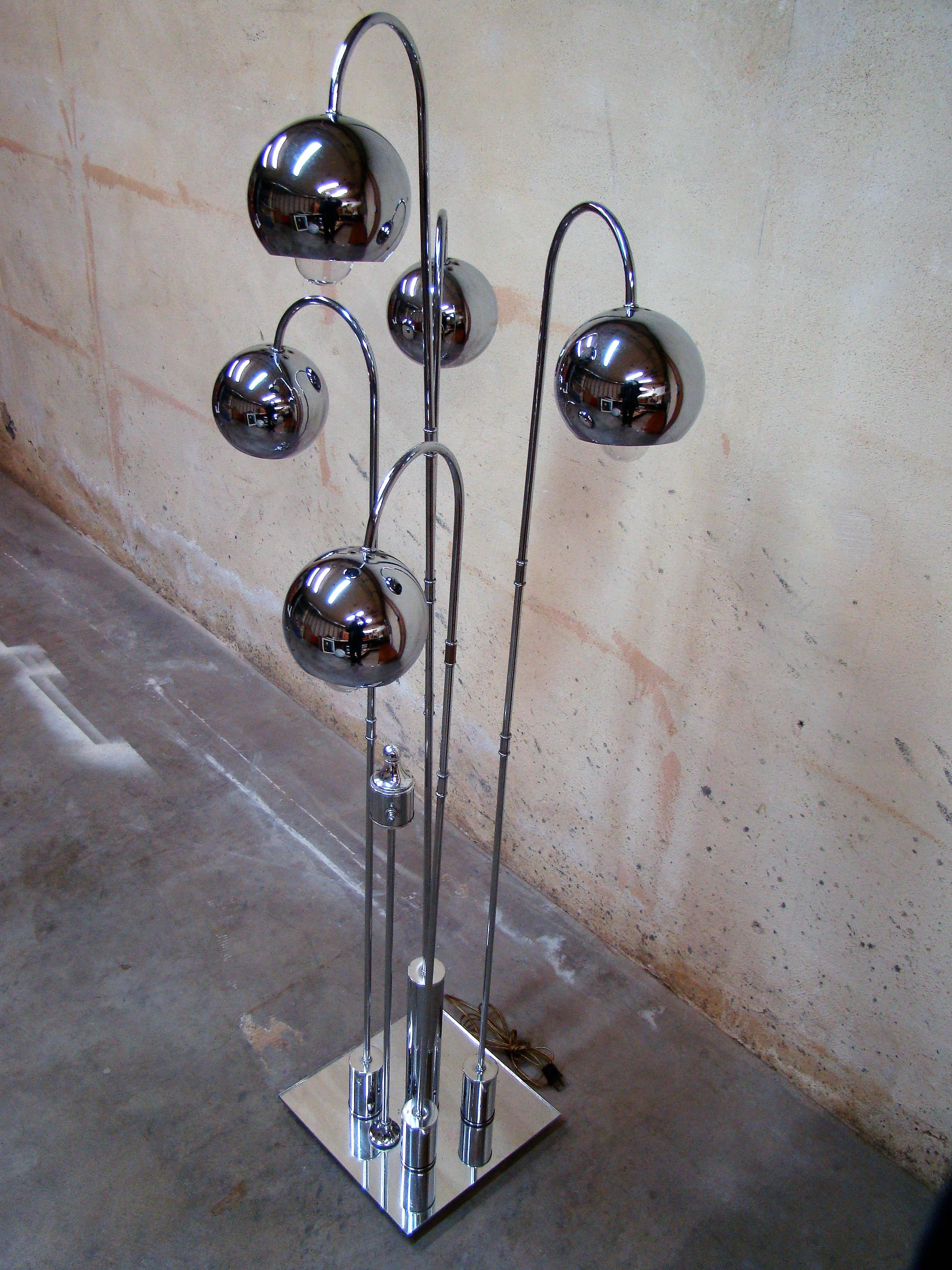 Unusual, highly decorative 5-globe floor lamp standing 60